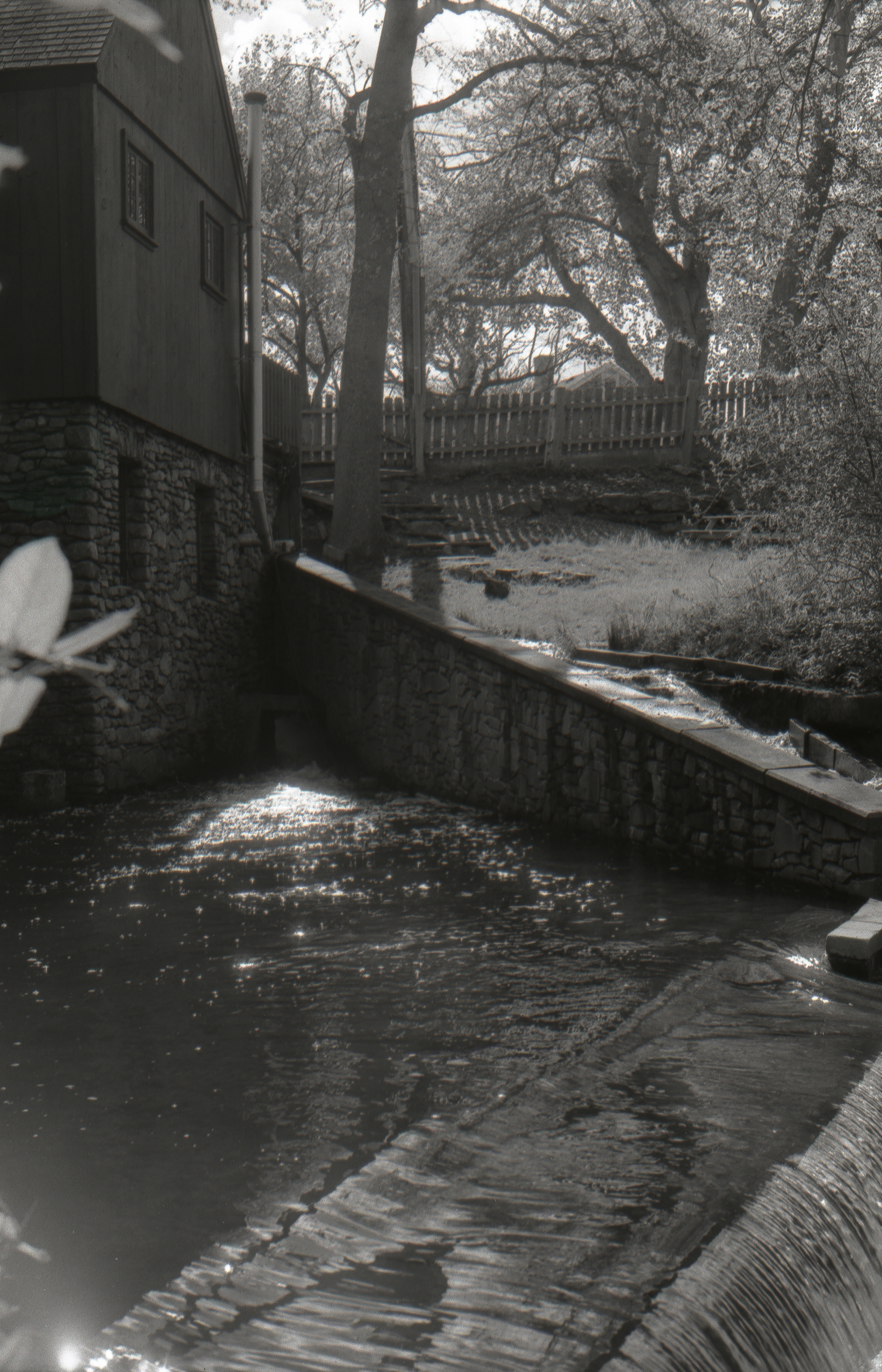Plymouth Grist Mill, T-Max 100, Minolta X-700, 2020