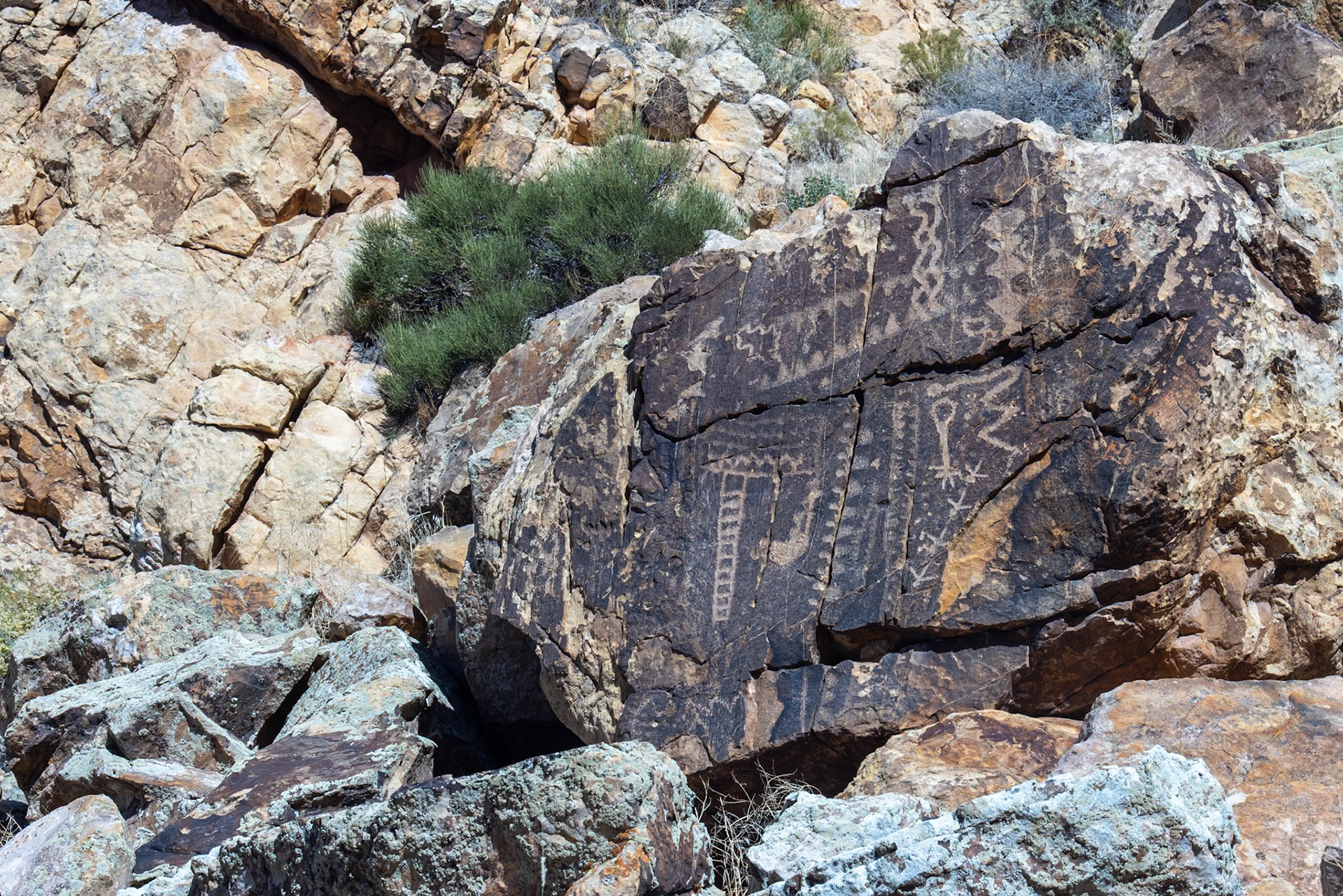 Parowan Gap Petroglyphs, Parowan UT