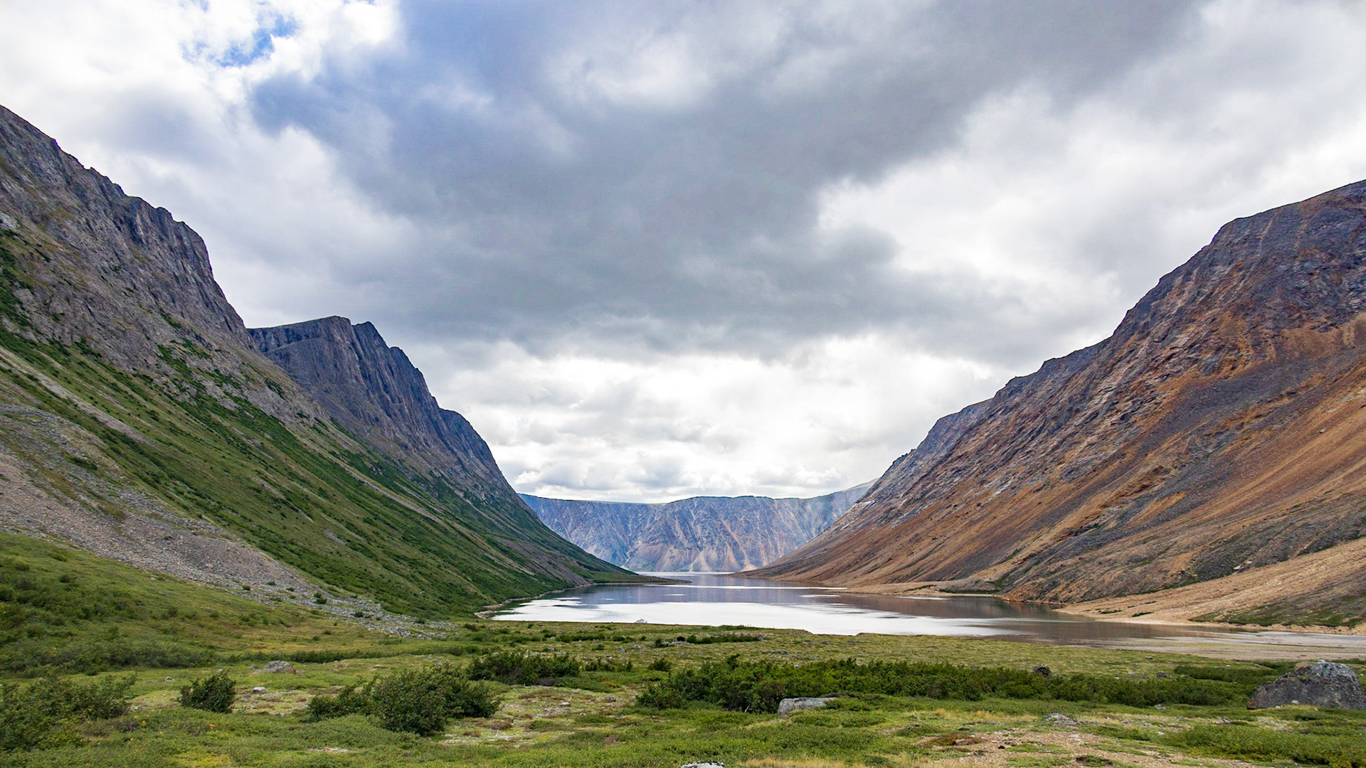 Field Trip up the North Arm, Torngat Mtns, NL