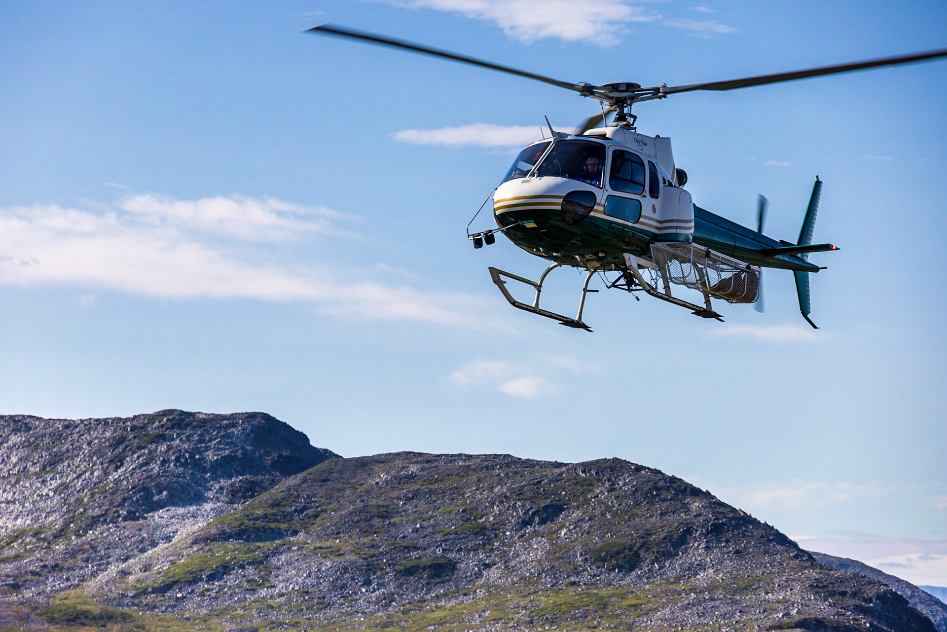 The shuttle, Saglek Airport, NL