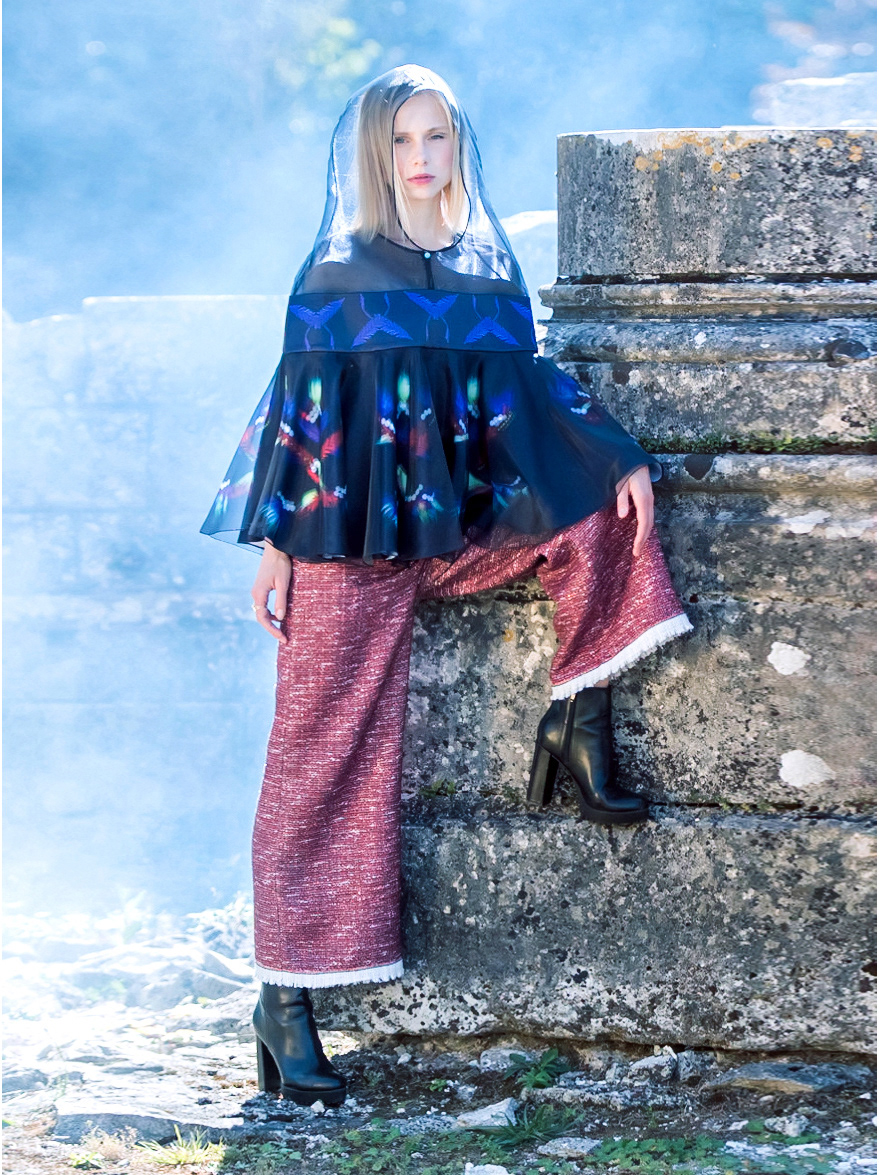  Implementation of embroidery in the form of printing on fabric for the Vorogeya collection.