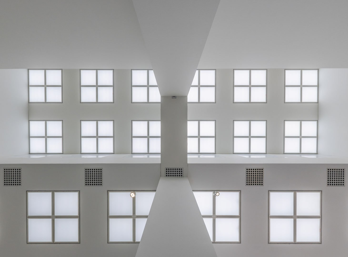 Abstract Facade — Light and shadow forming modular harmony, Düsseldorf.
