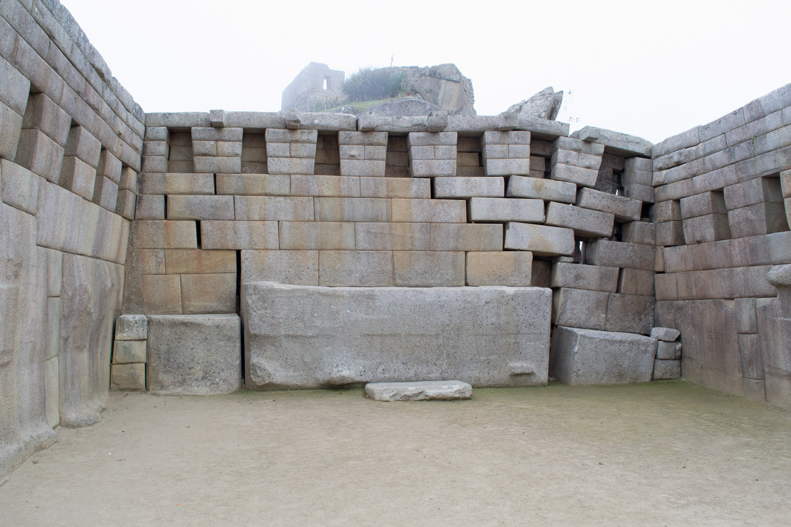 Machu Picchu: Templo Principal o «Wayrana»