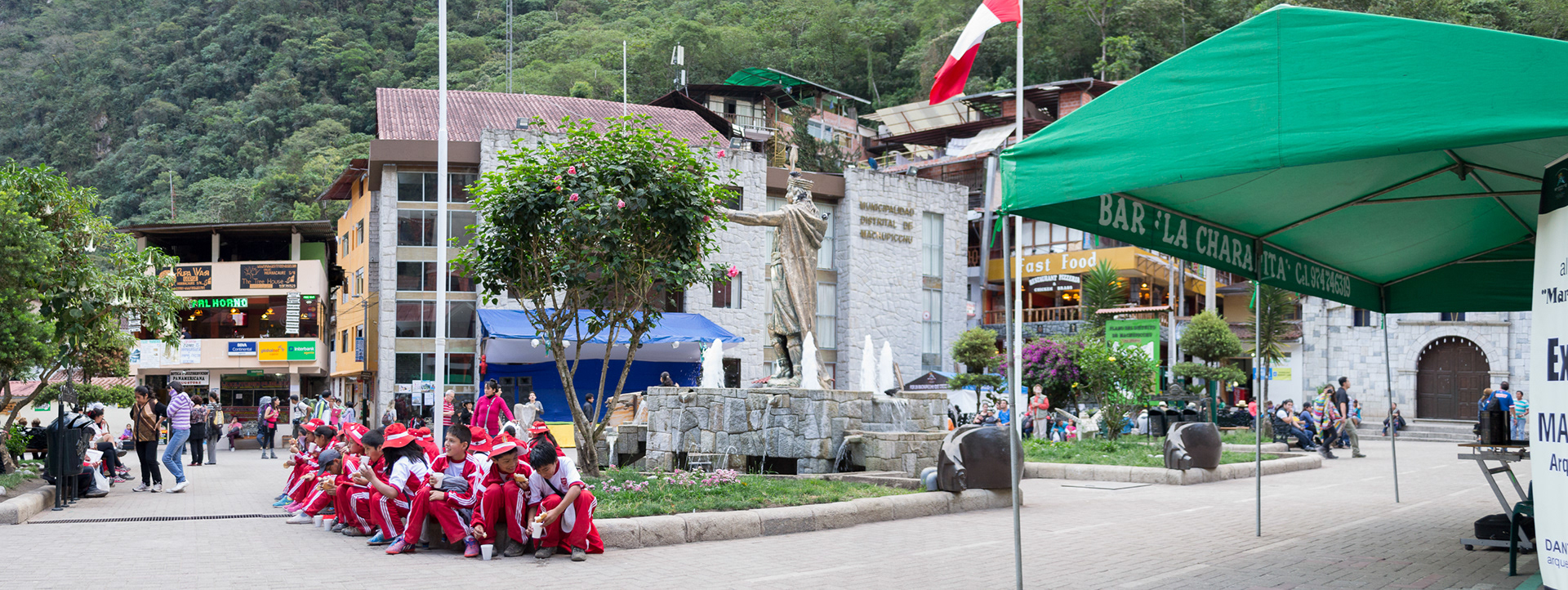 Aguas Calientes: plaza principal