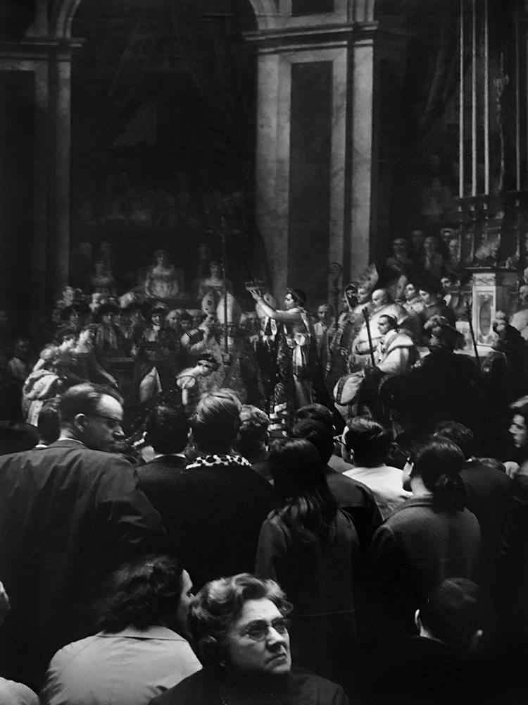 Una domenica al Louvre, 1968 - Willy Ronis
