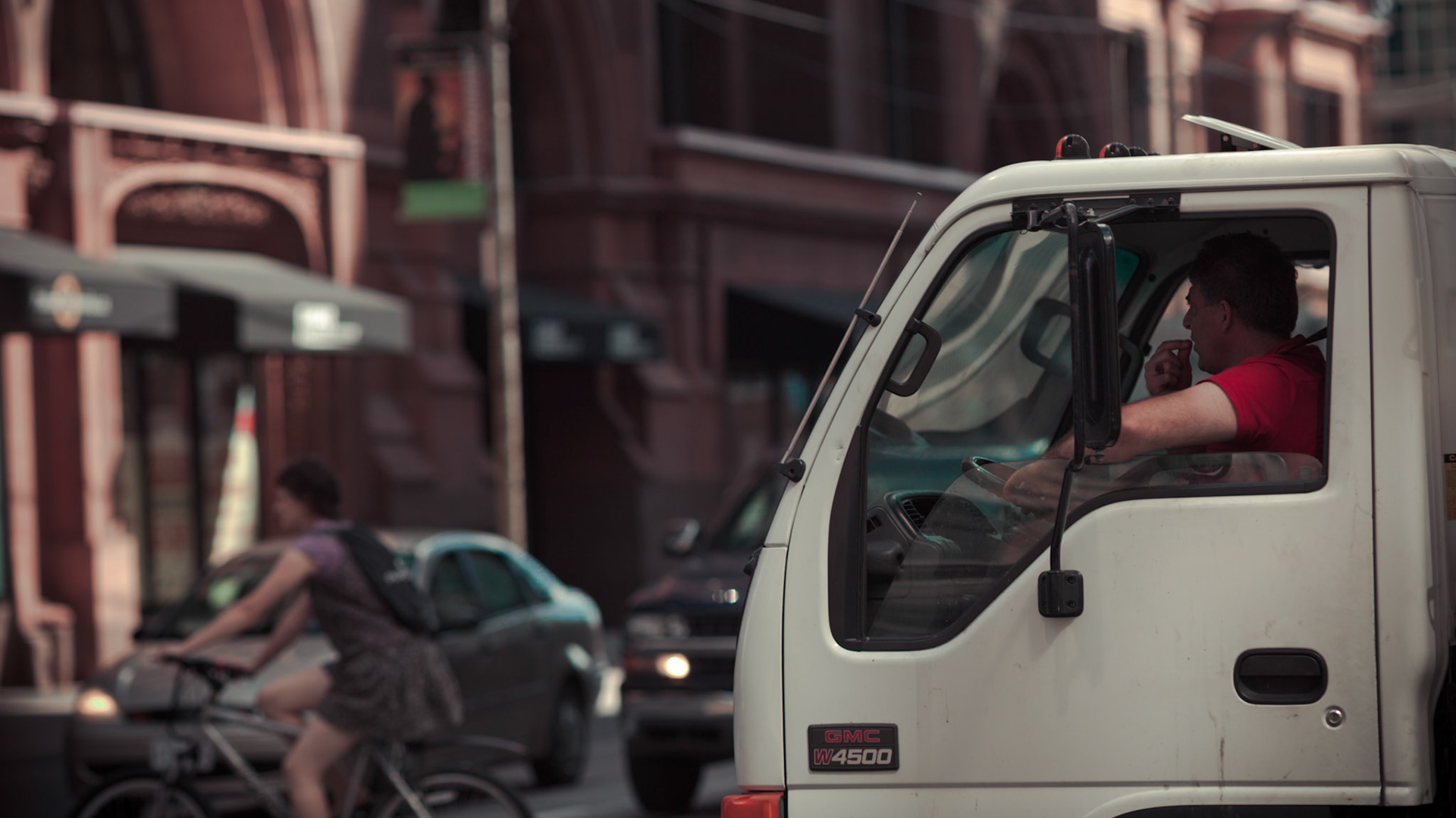 Photo by Sara Clausnitzer (www.saraclausnitzer.com)