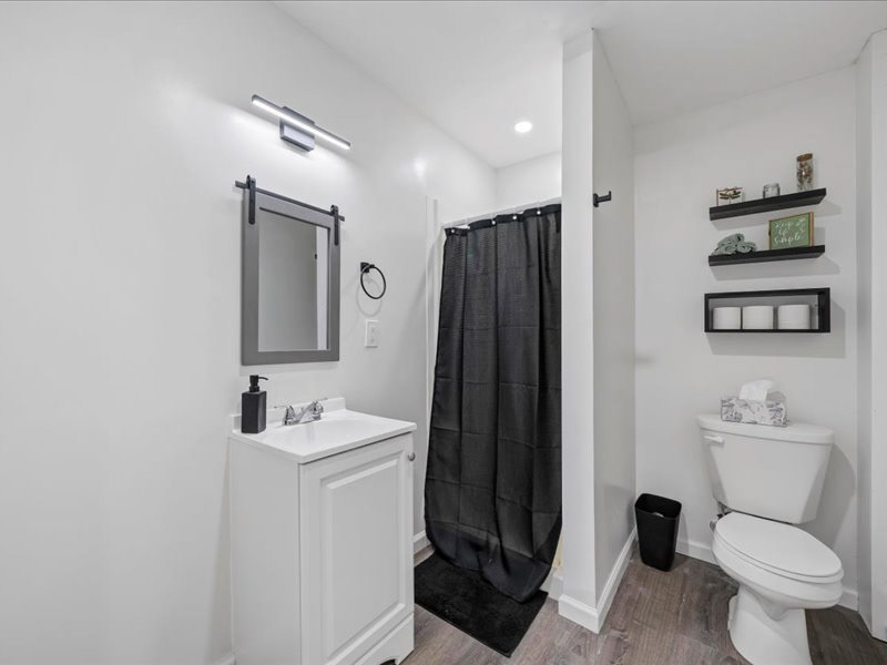 Bathroom for Bedroom 7