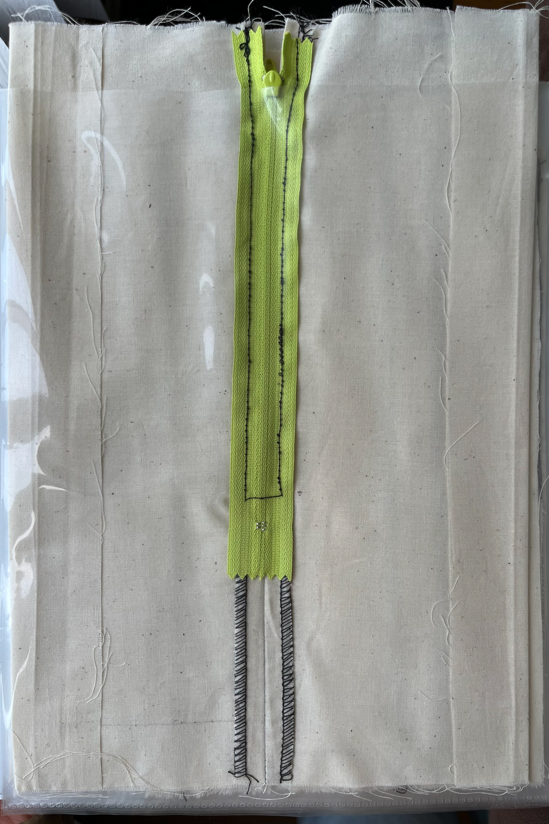 Zippers: Centered (Back)