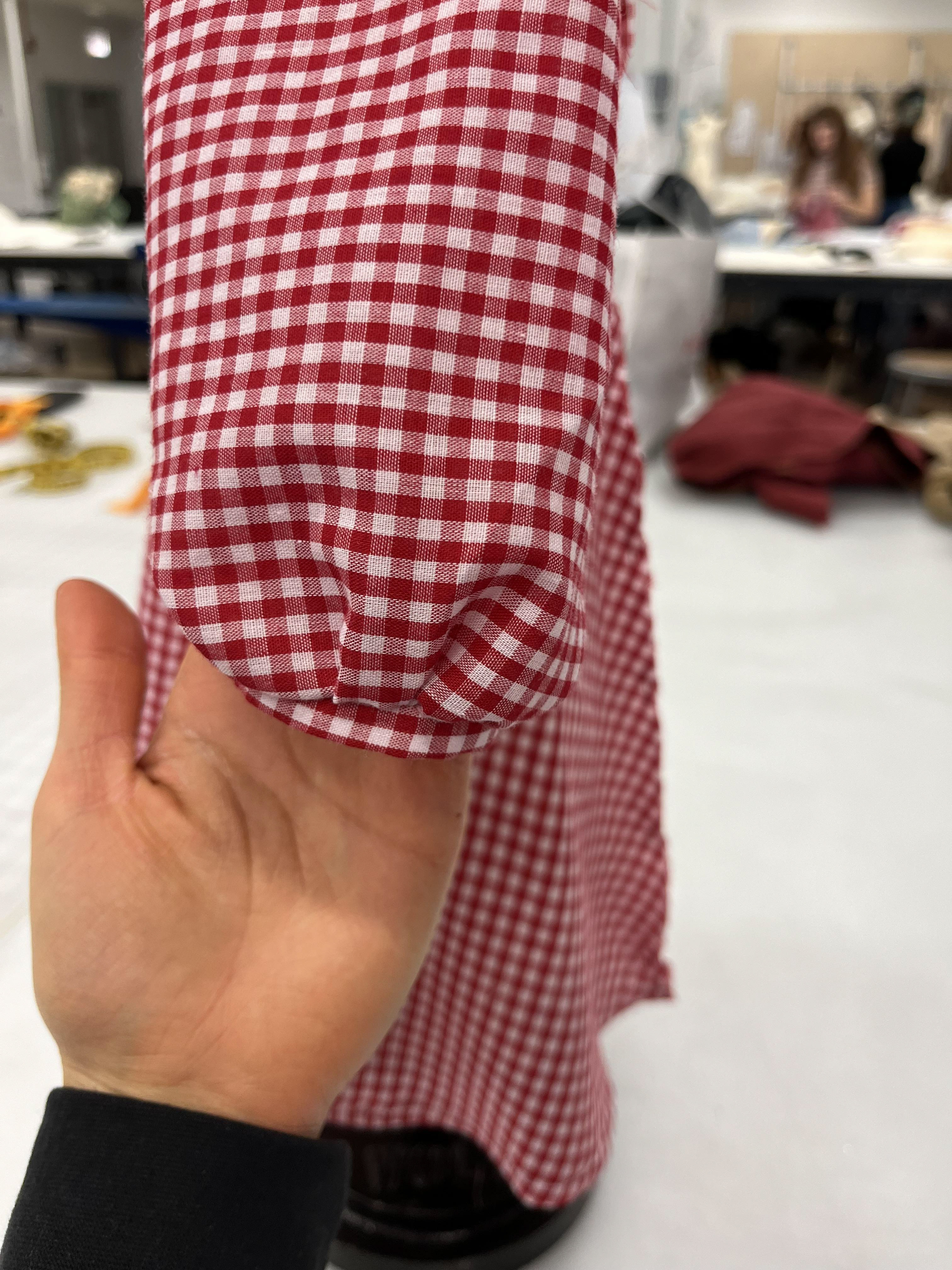 Close Up: Sleeve
