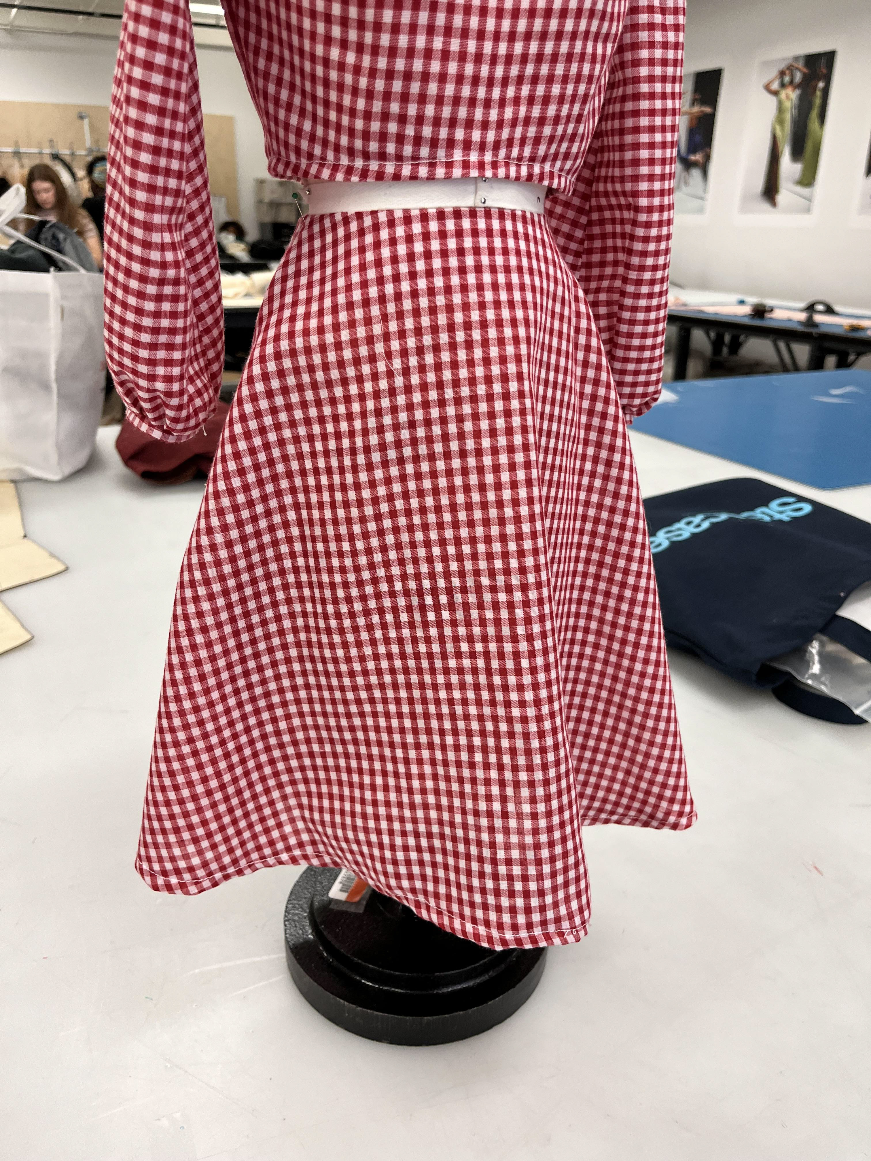 Close Up: Skirt