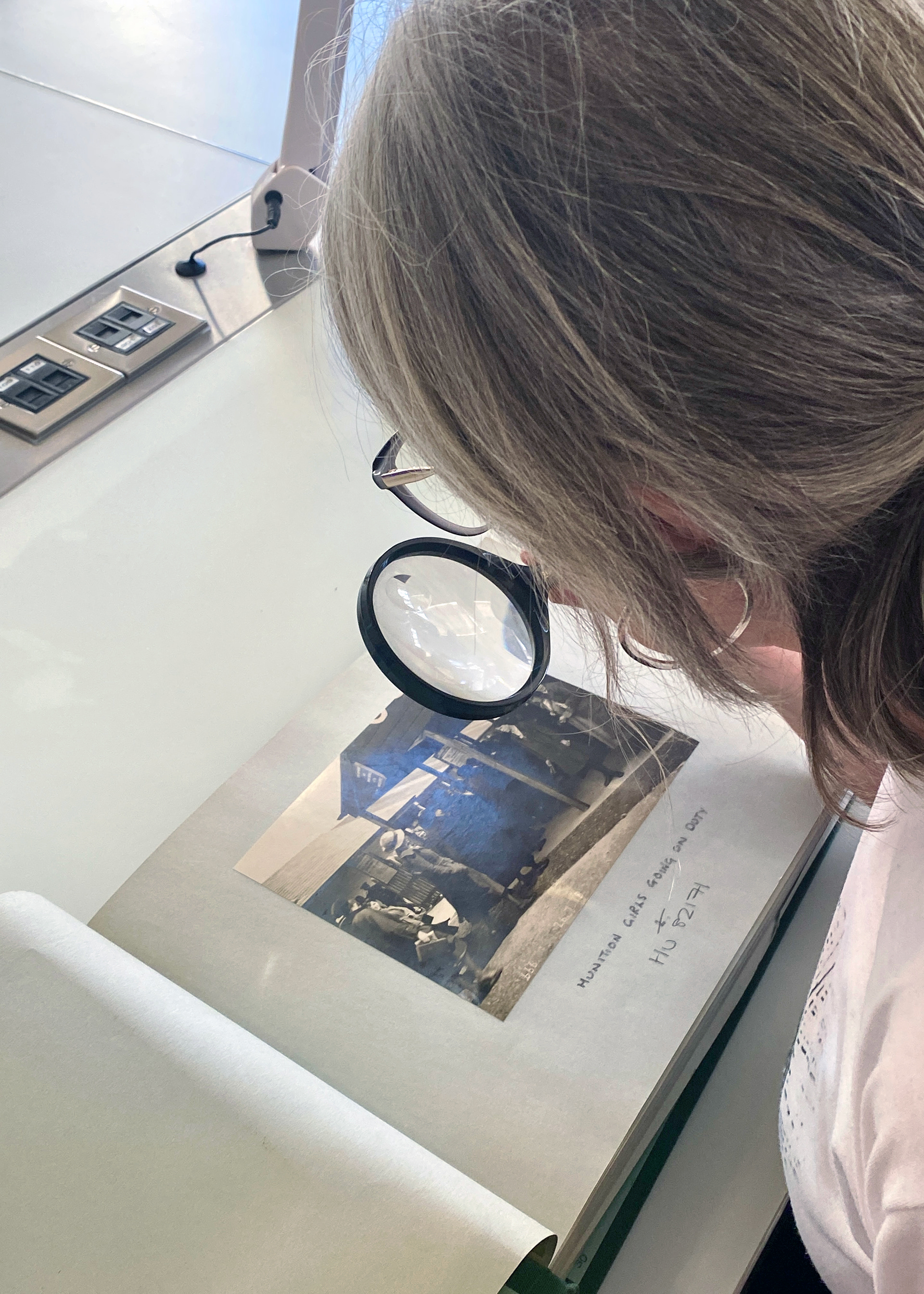 Exploring photographs in the Women's Work Collection at IWM