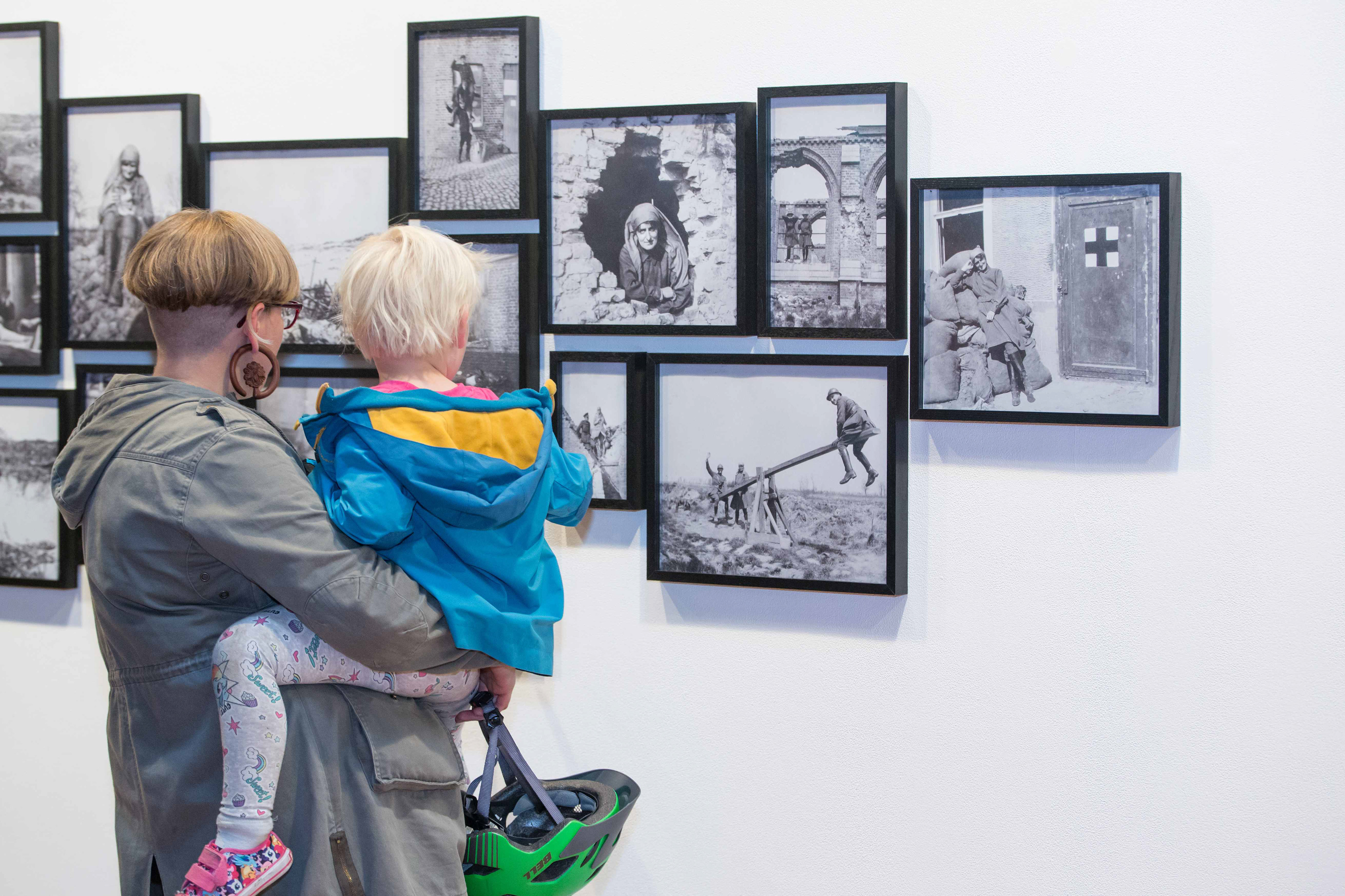 Visitors view images by Mairi Chisholm, 1914-1917 © Impressions Gallery