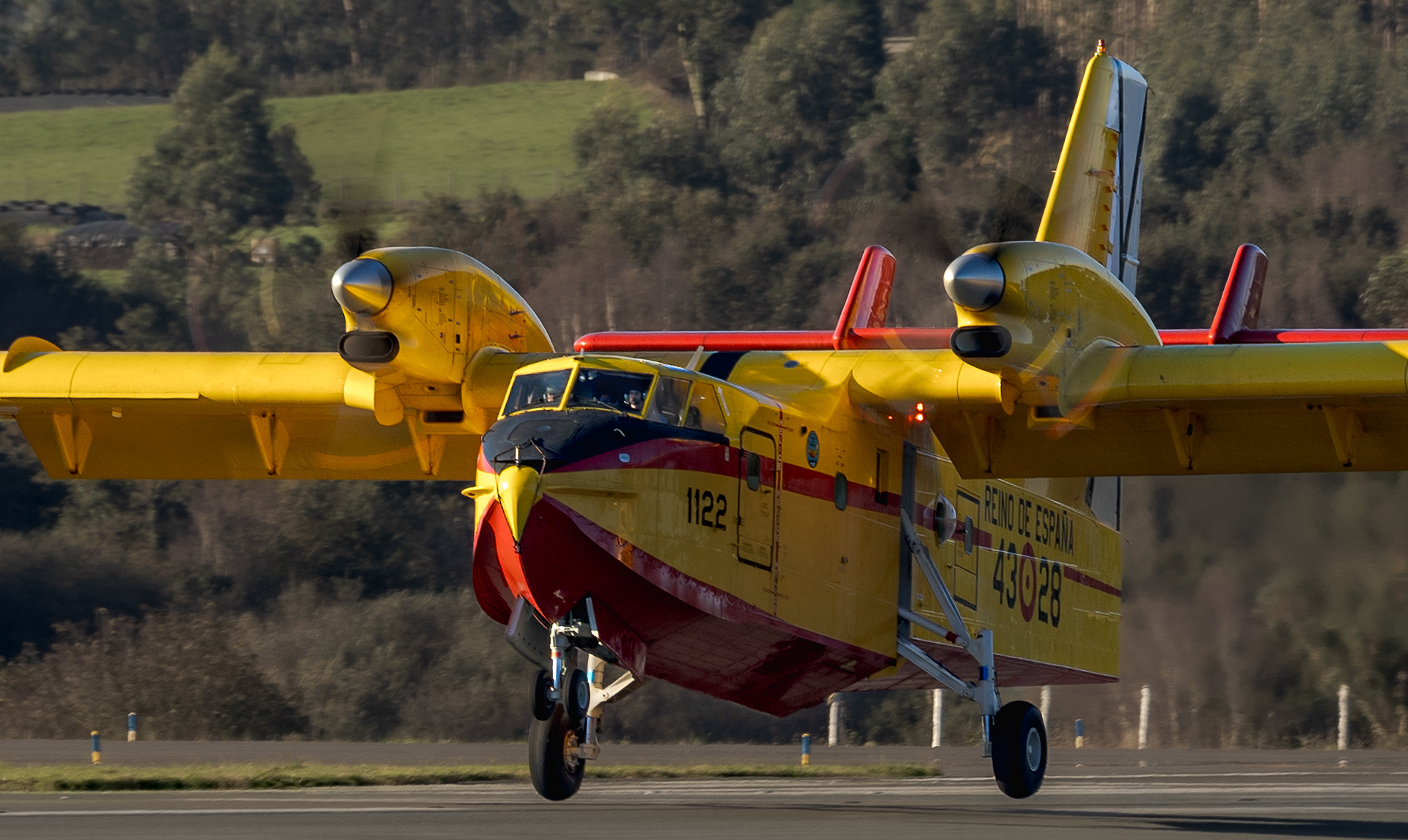 Canadair CL - 215T