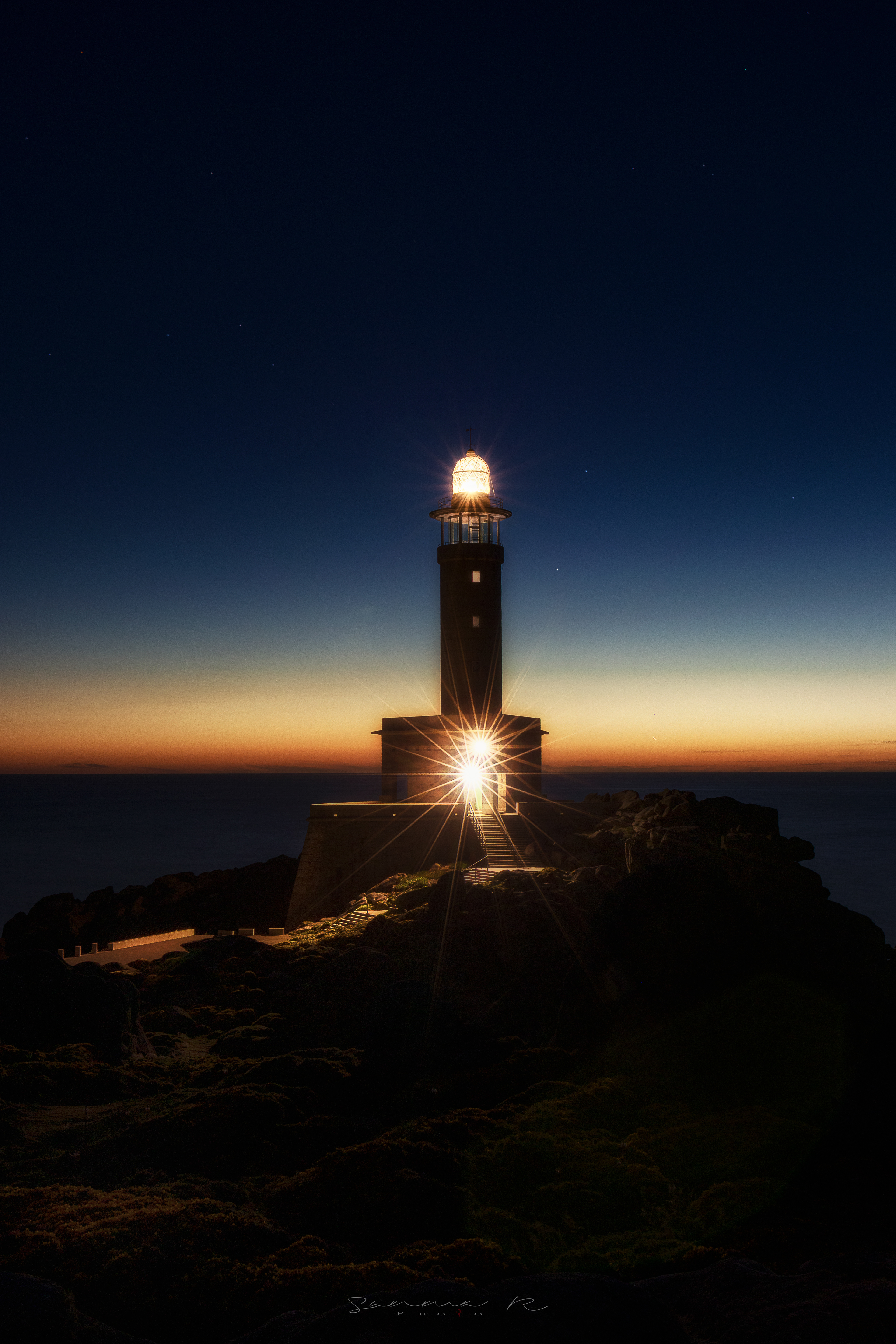 Faro de Punta Nariga