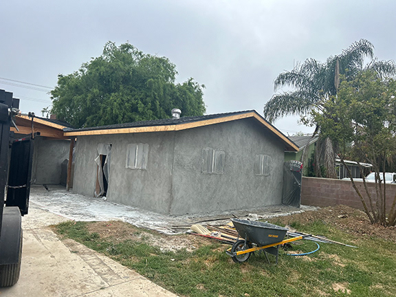 Exterior Garage