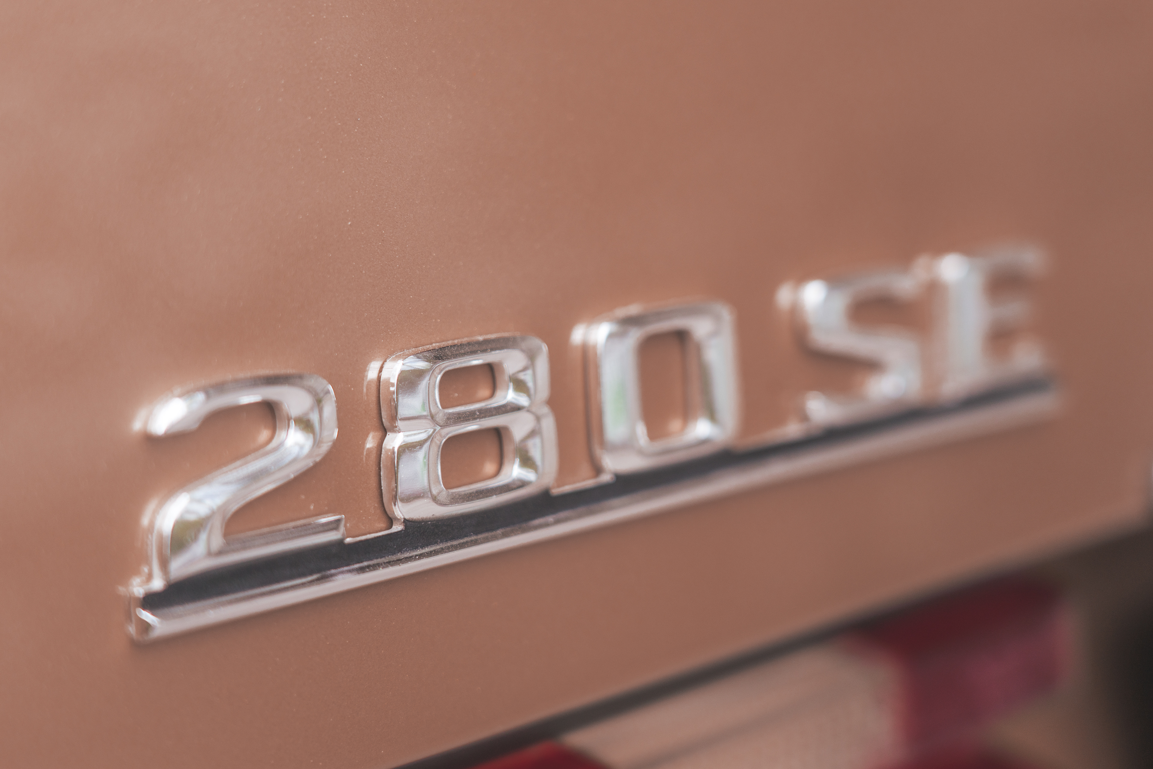 Veronika Rauch - Mercedes Schriftzug