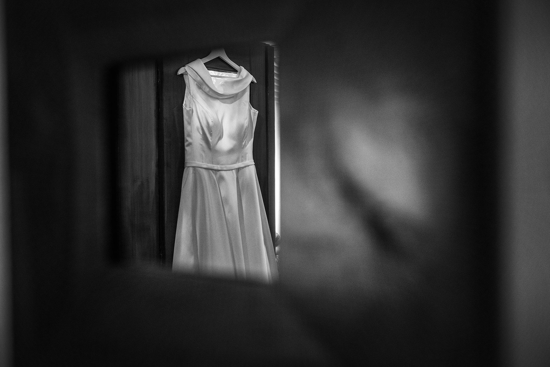 νυφικό φόρεμα σε καλλιτεχνική φωτογραφία, wedding dress in artistic photography