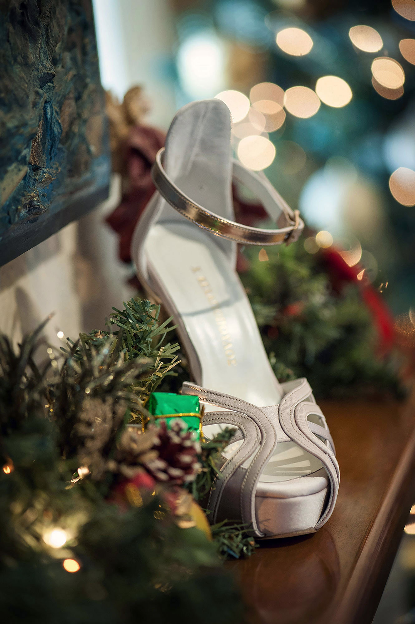 νυφικά παπούτσια κοντινό πλάνο , wedding shoes close-up