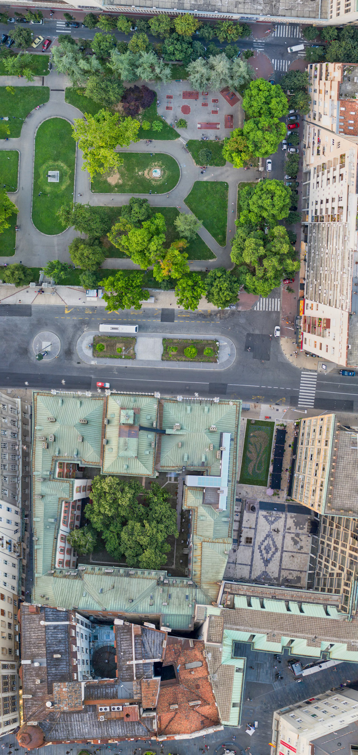 Ректорат, летња