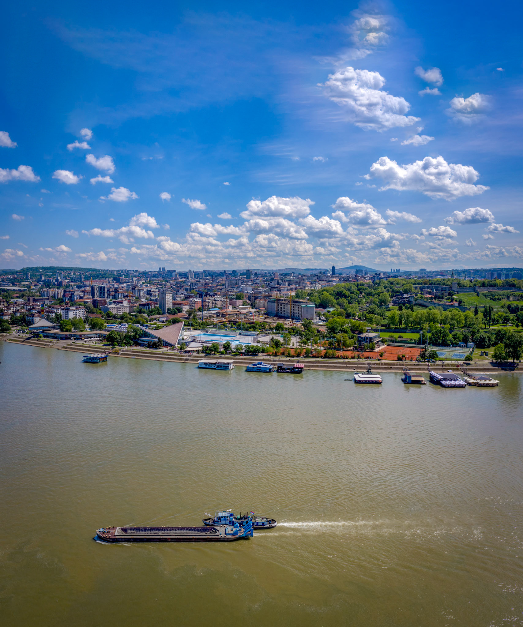 Dunav pored 25. maja