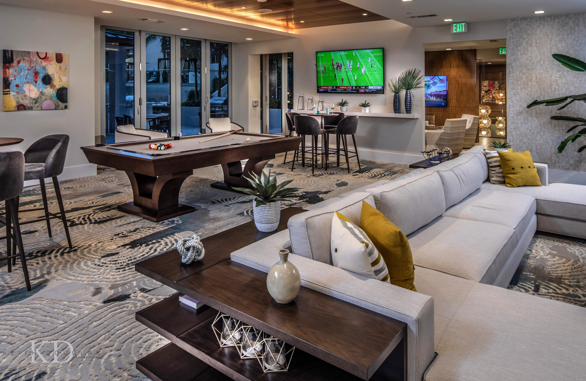 Residences with private rec room and entertainment rooms