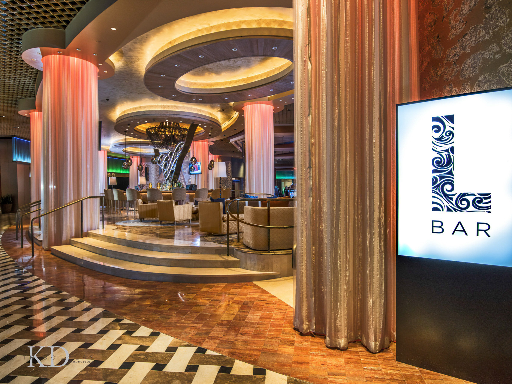 Hard Rock L Bar lobby view