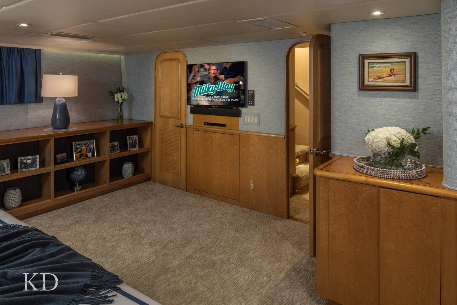 Yacht photographer Dion Sun master bedroom
