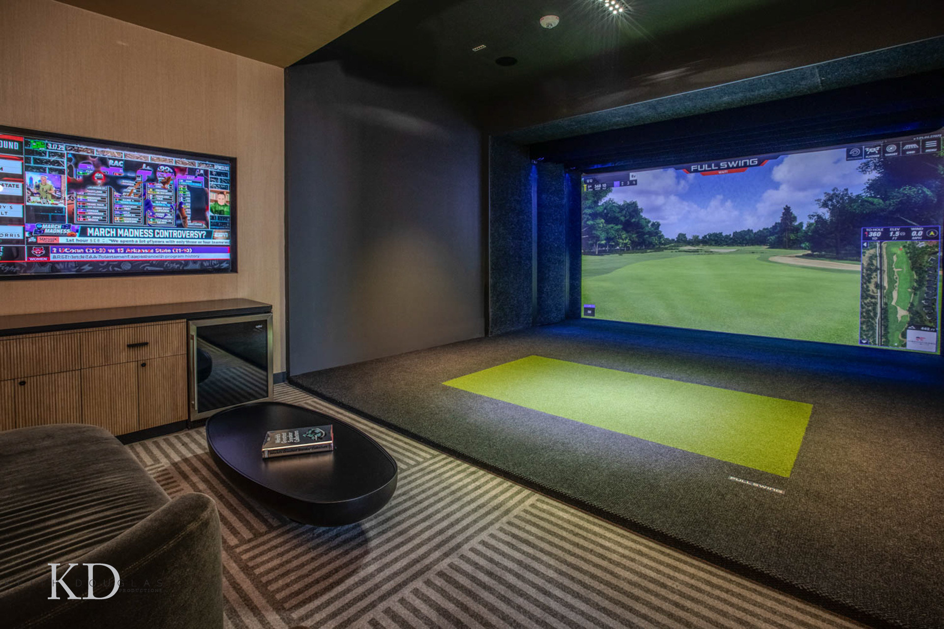 “Residences with private golf and entertainment rooms”