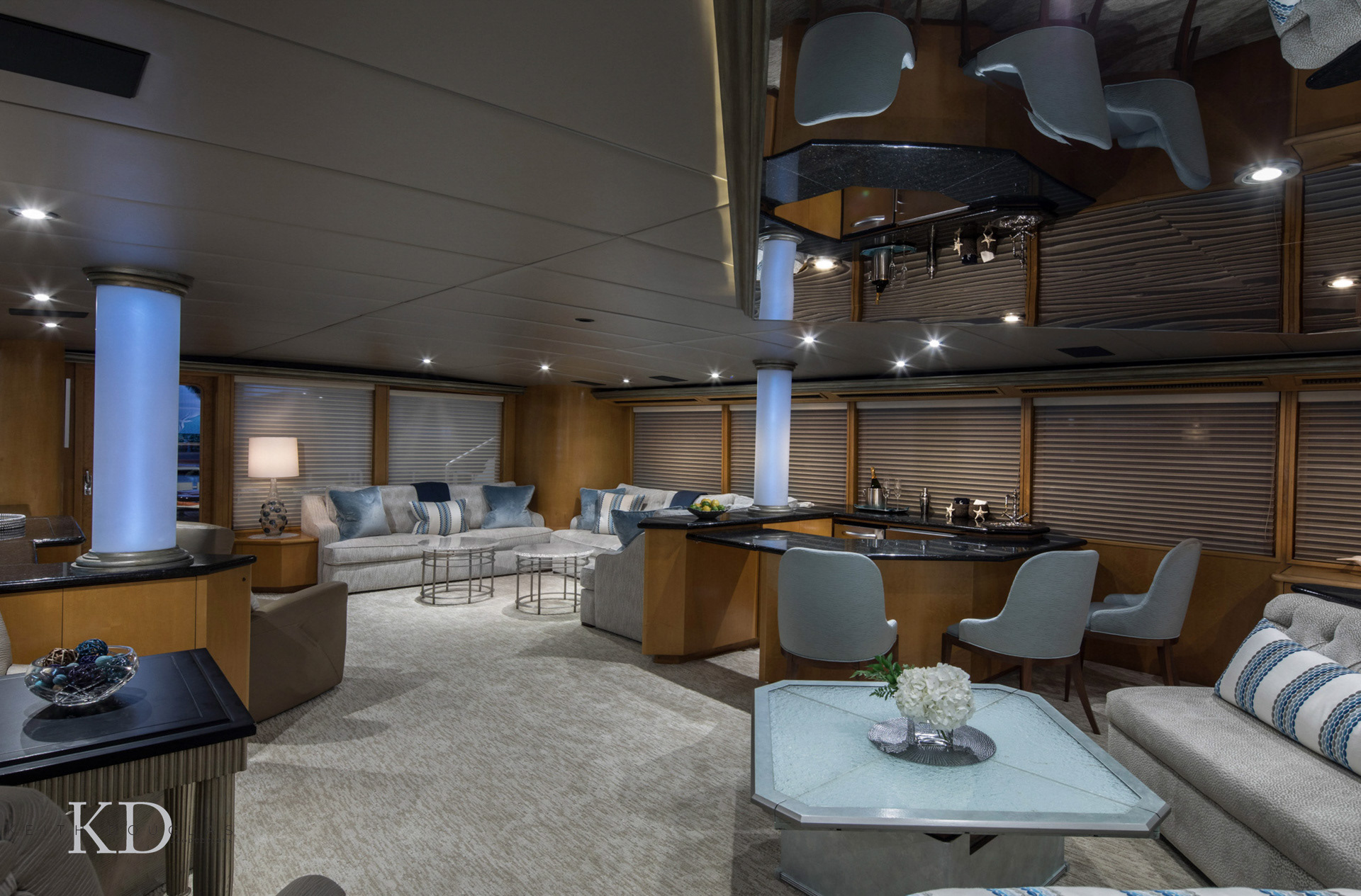 Yacht photographer Dion Sun bar and salon