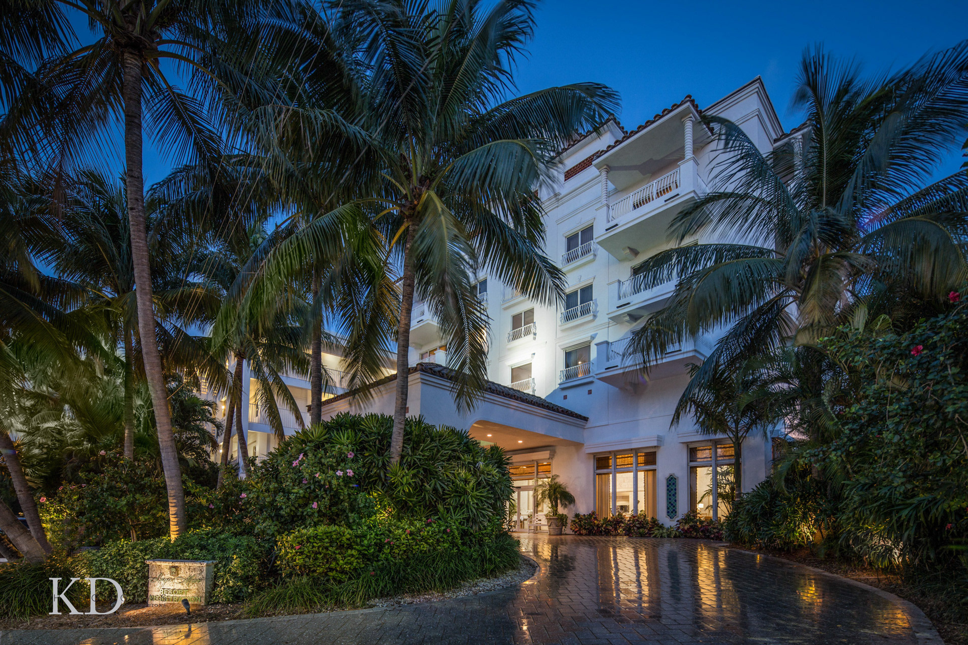 Hotel lobby photography Lago Mar exterior at night
