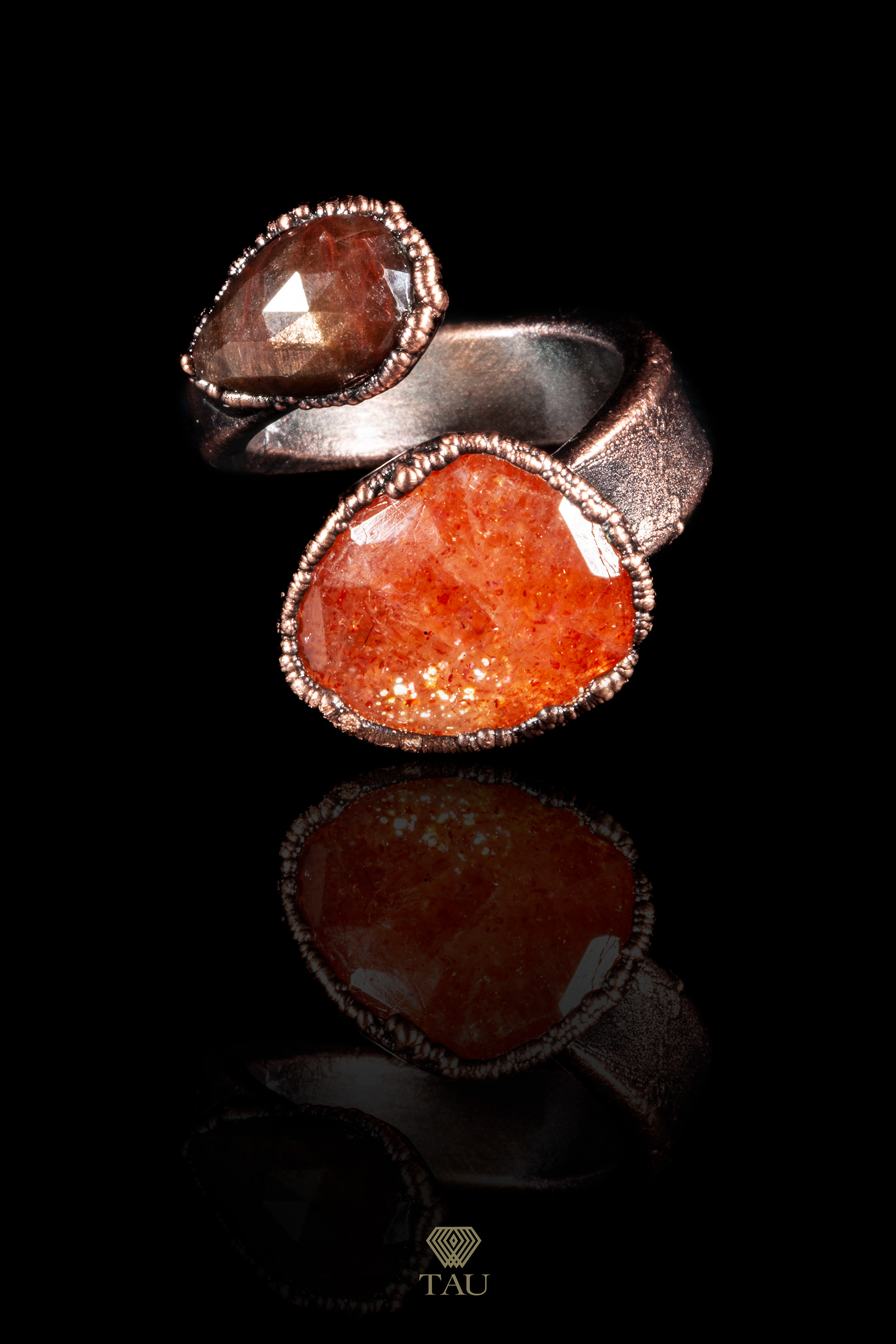 Anello pietra del sole e rubino US7 90€