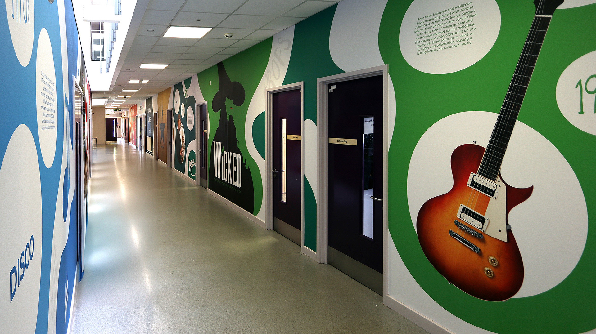 Mixed Arts Wonderwall - Funky Colourful 01