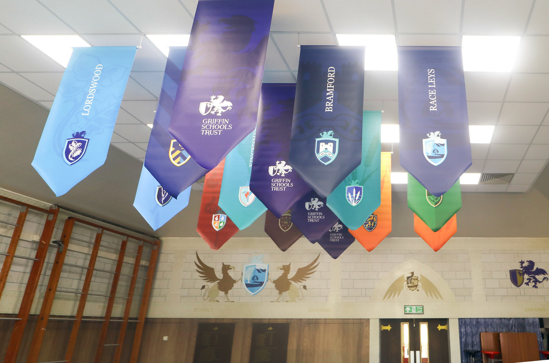 Hanging Pennant Banners PL01