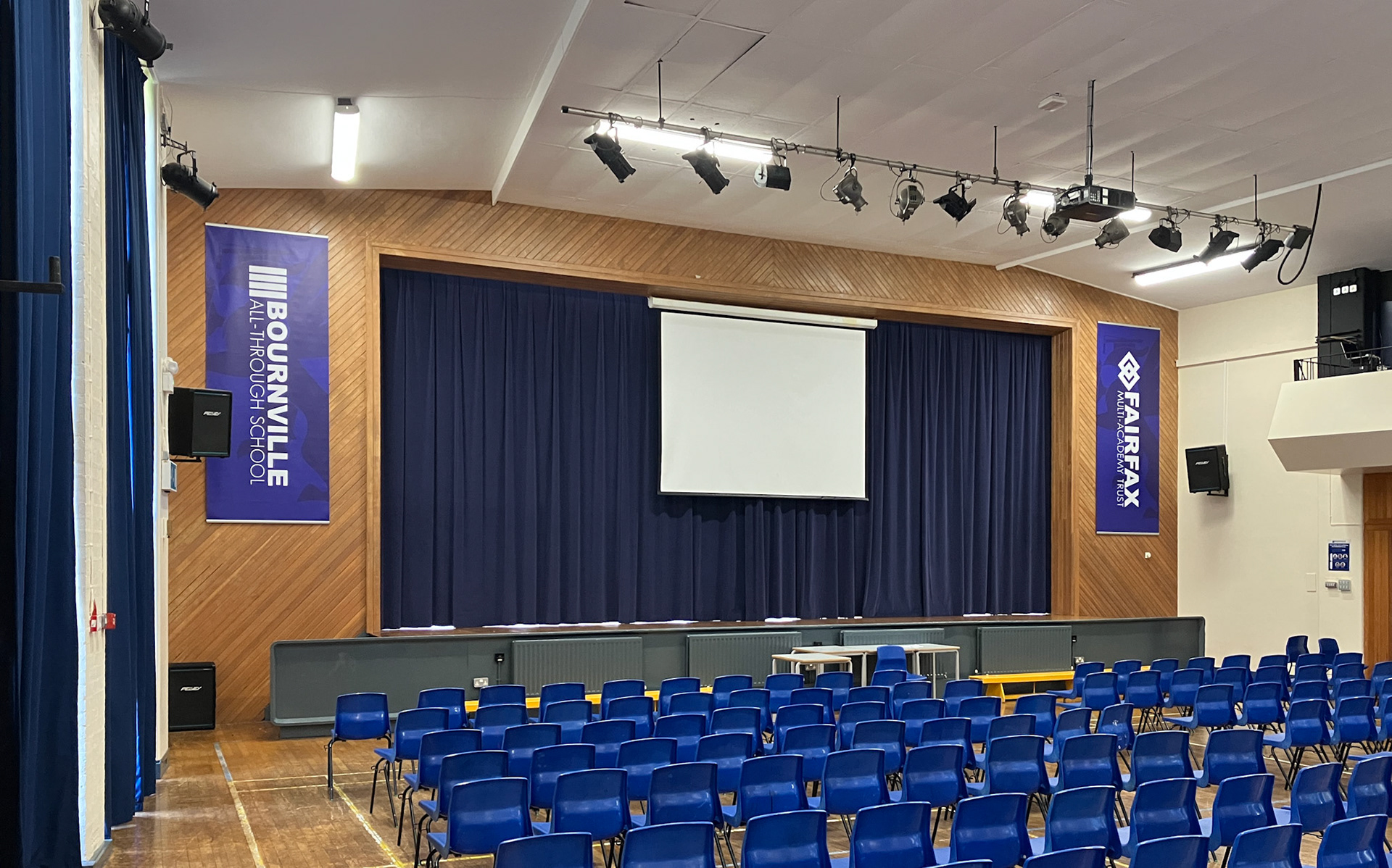 Hanging Brand Banners - BVS02