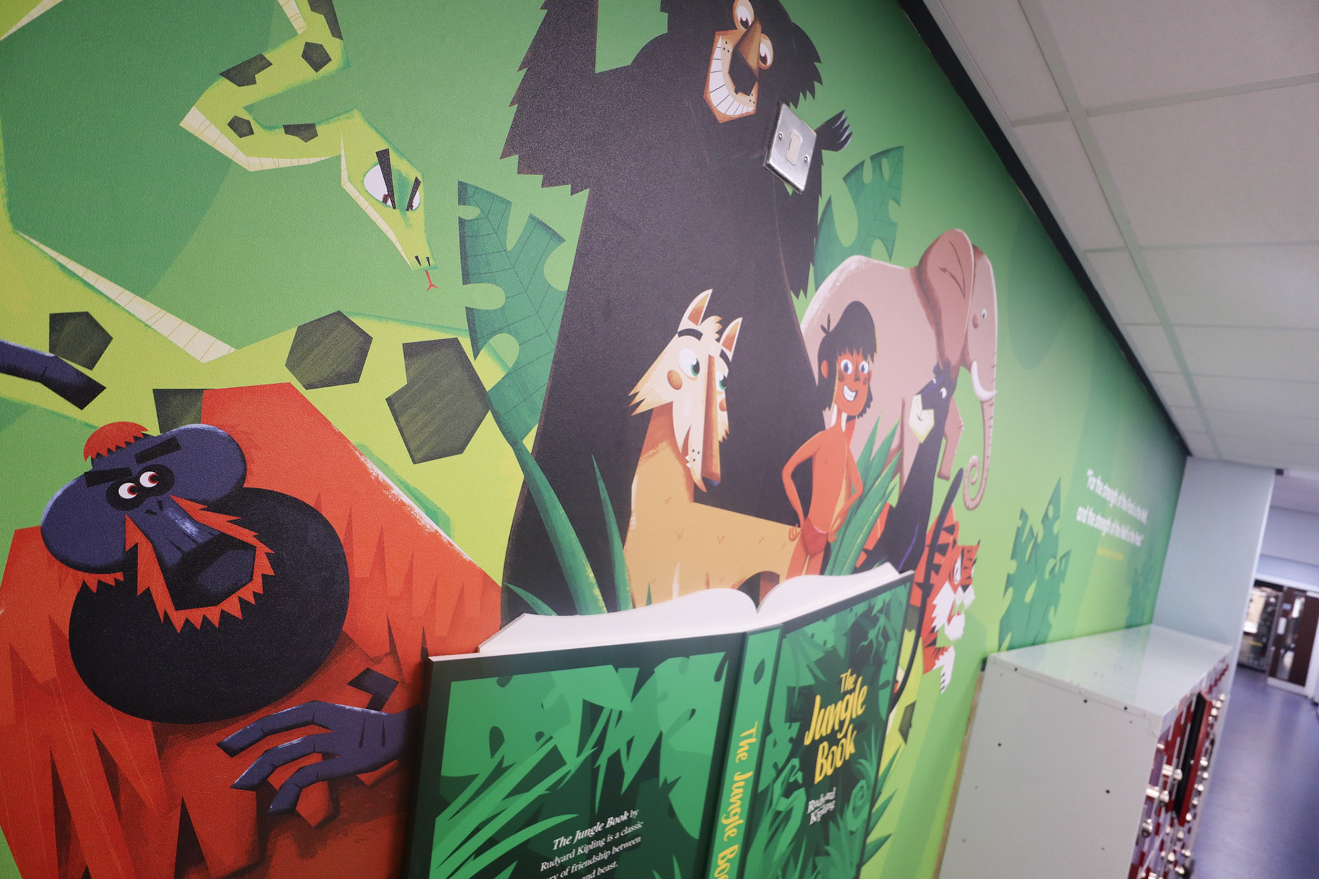 Wall Book with Background - Jungle Book 02