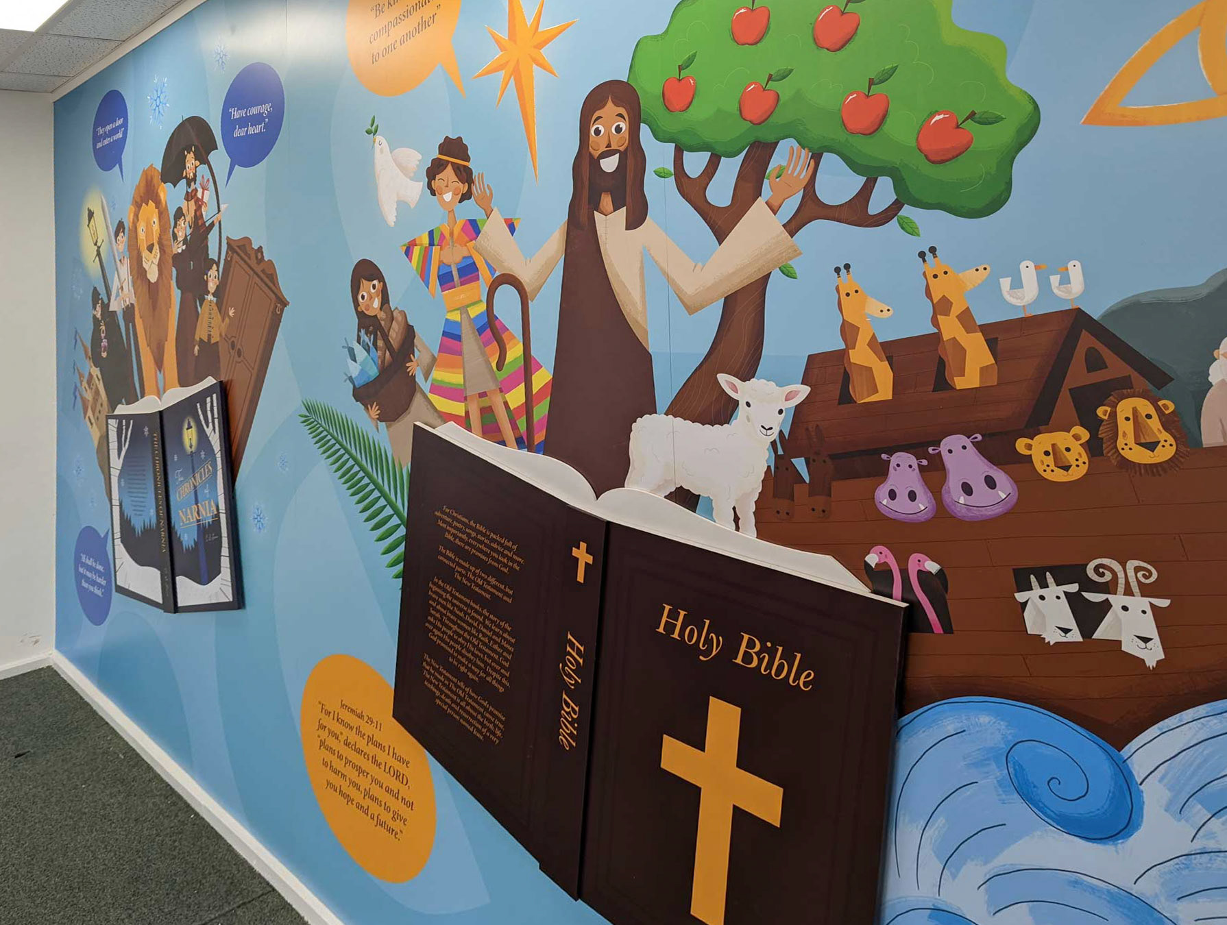 Wall Books with Background - Bible &amp; Narnia 01