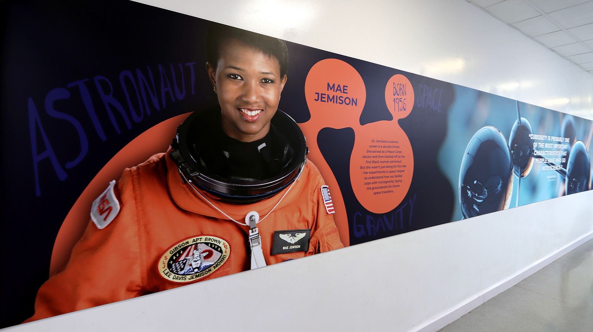 Science Corridor Panel Display - KC