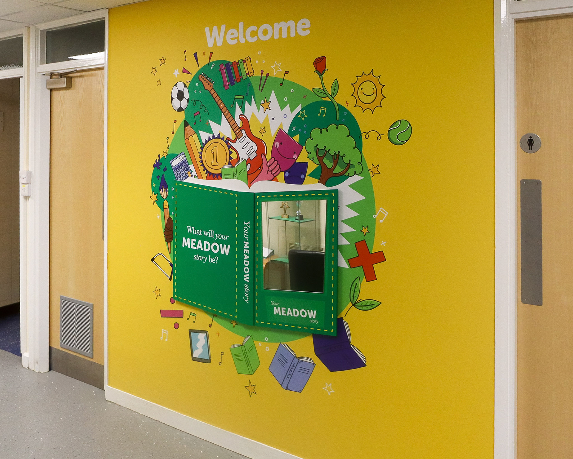 Welcome Wall with 3D Wall Book MPS01