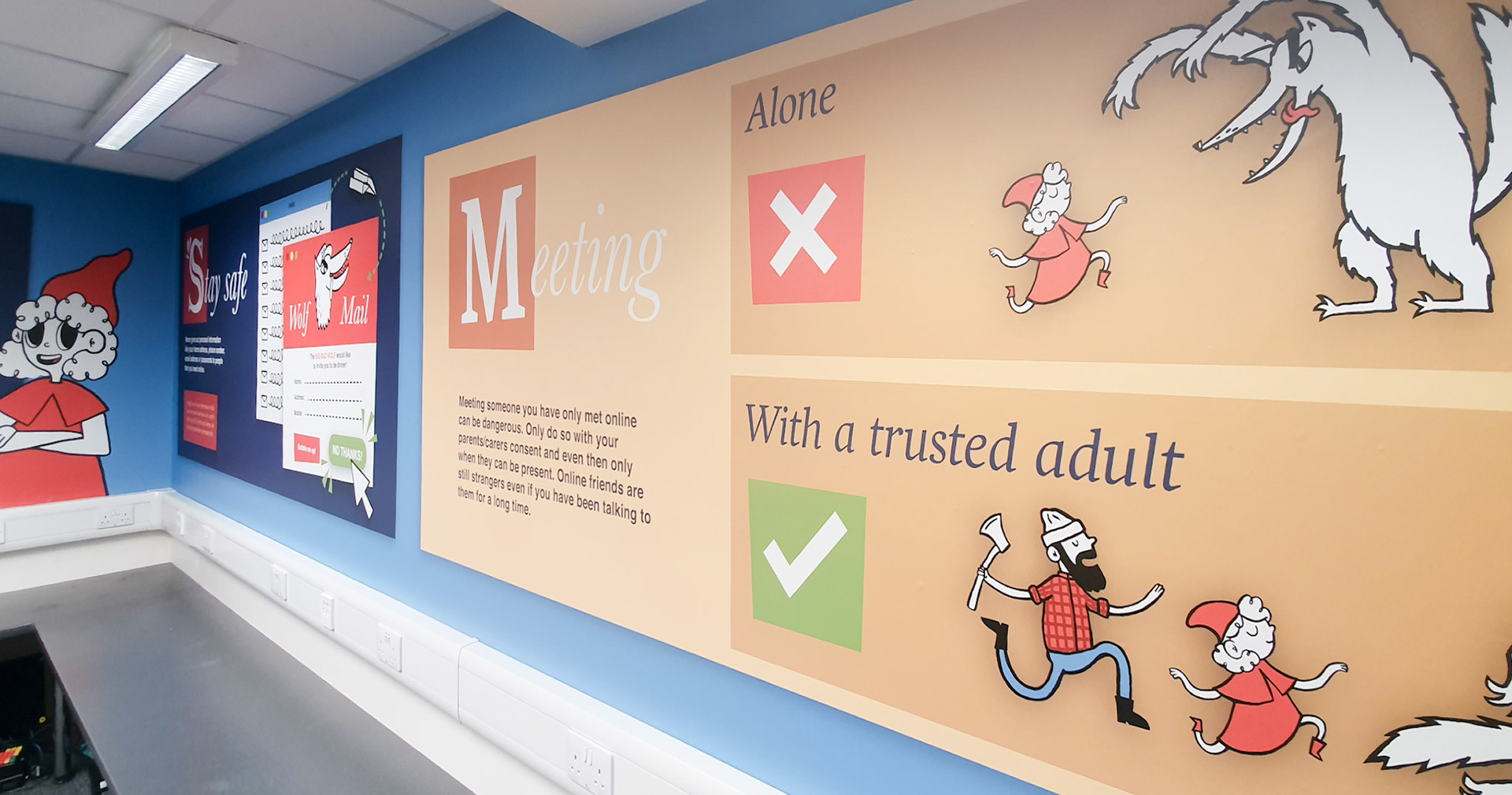 Little Red E-Safety Wall Art - SLA2