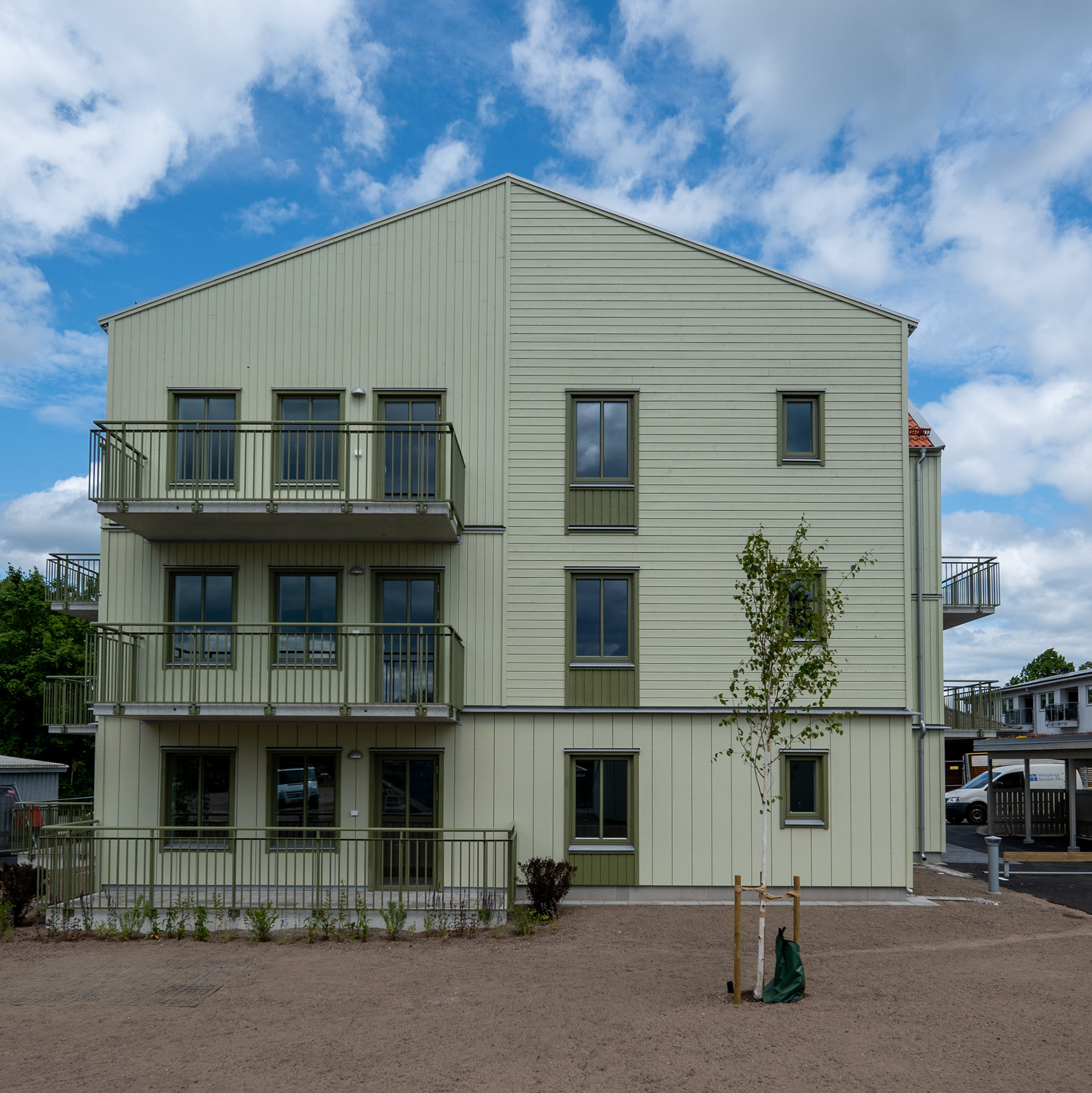 Hardie Panel. Flerbostadshus, Färjestaden.