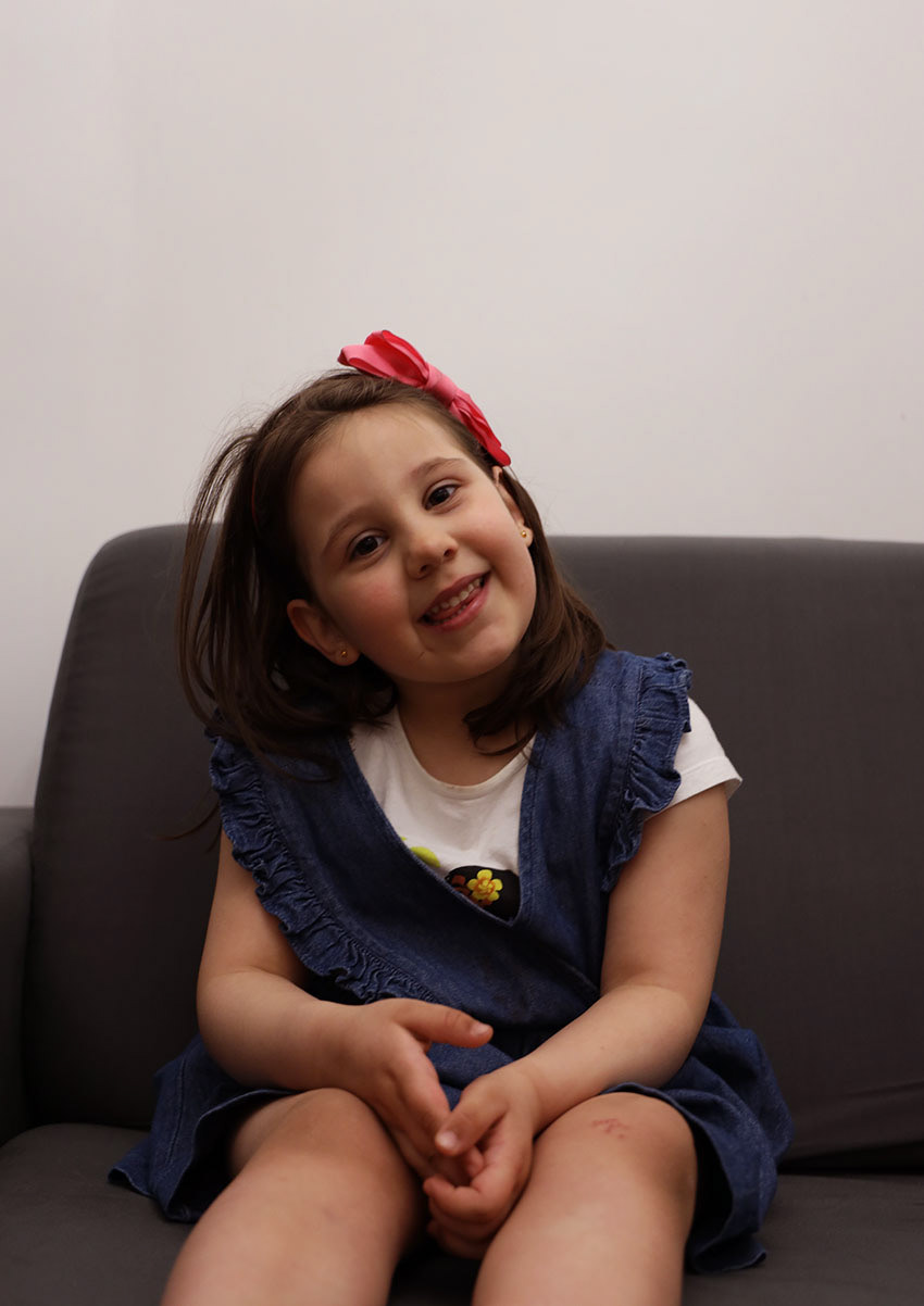 Beatriz.portrait famille (2) © 2021 juliadecassin