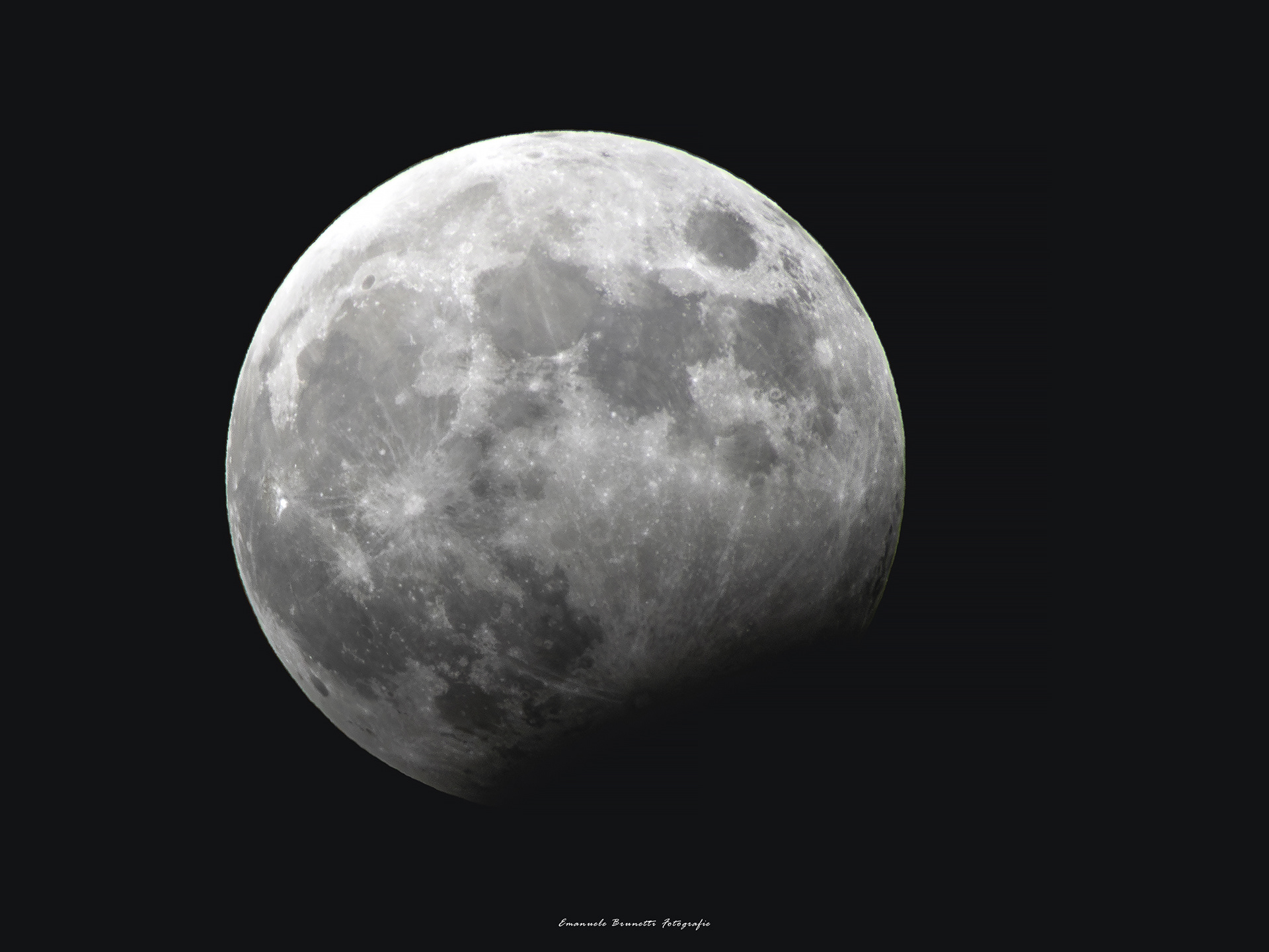 Eclissi di Luna (Ombra della Terra proiettata sulla Luna)