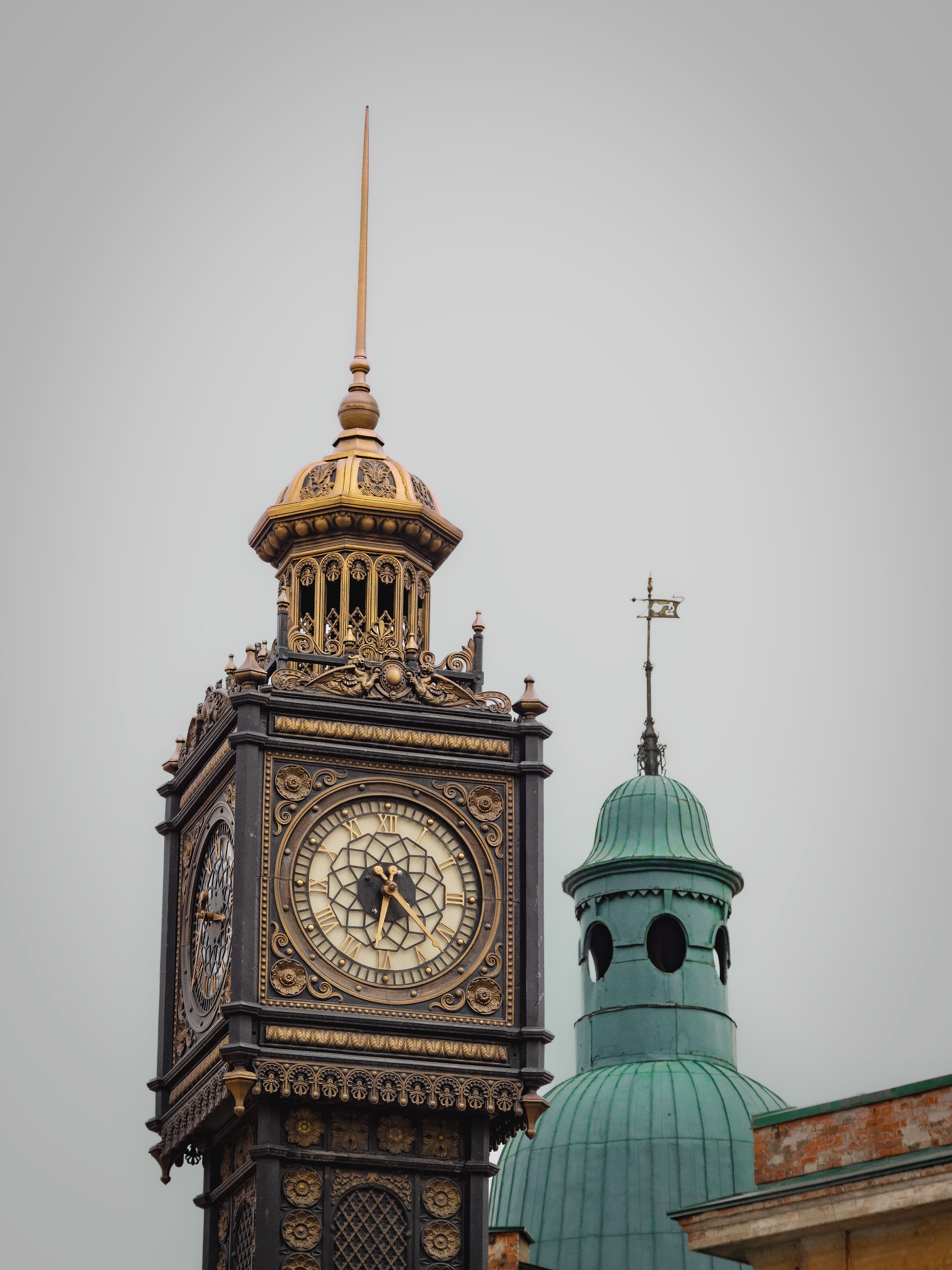 Сквер у Стом Центра 