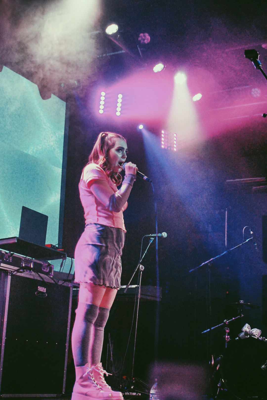 12.16.21 - Anna Thompson @ Neumos