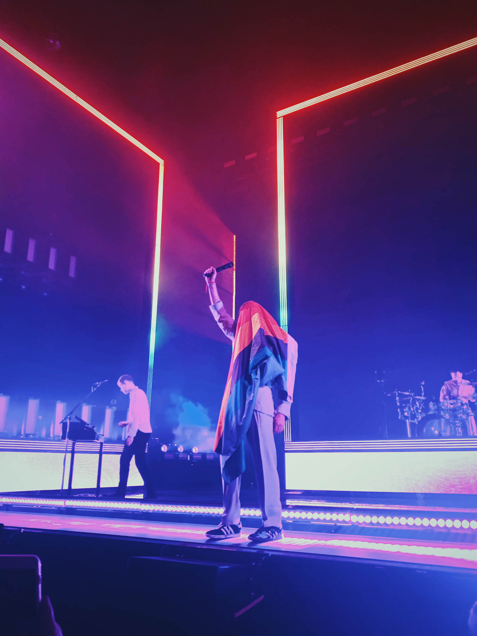 April 2019 - The 1975 SEA