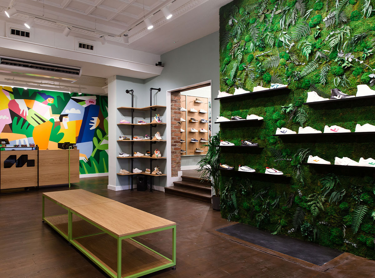 Shop Design with Living wall for Movrs
