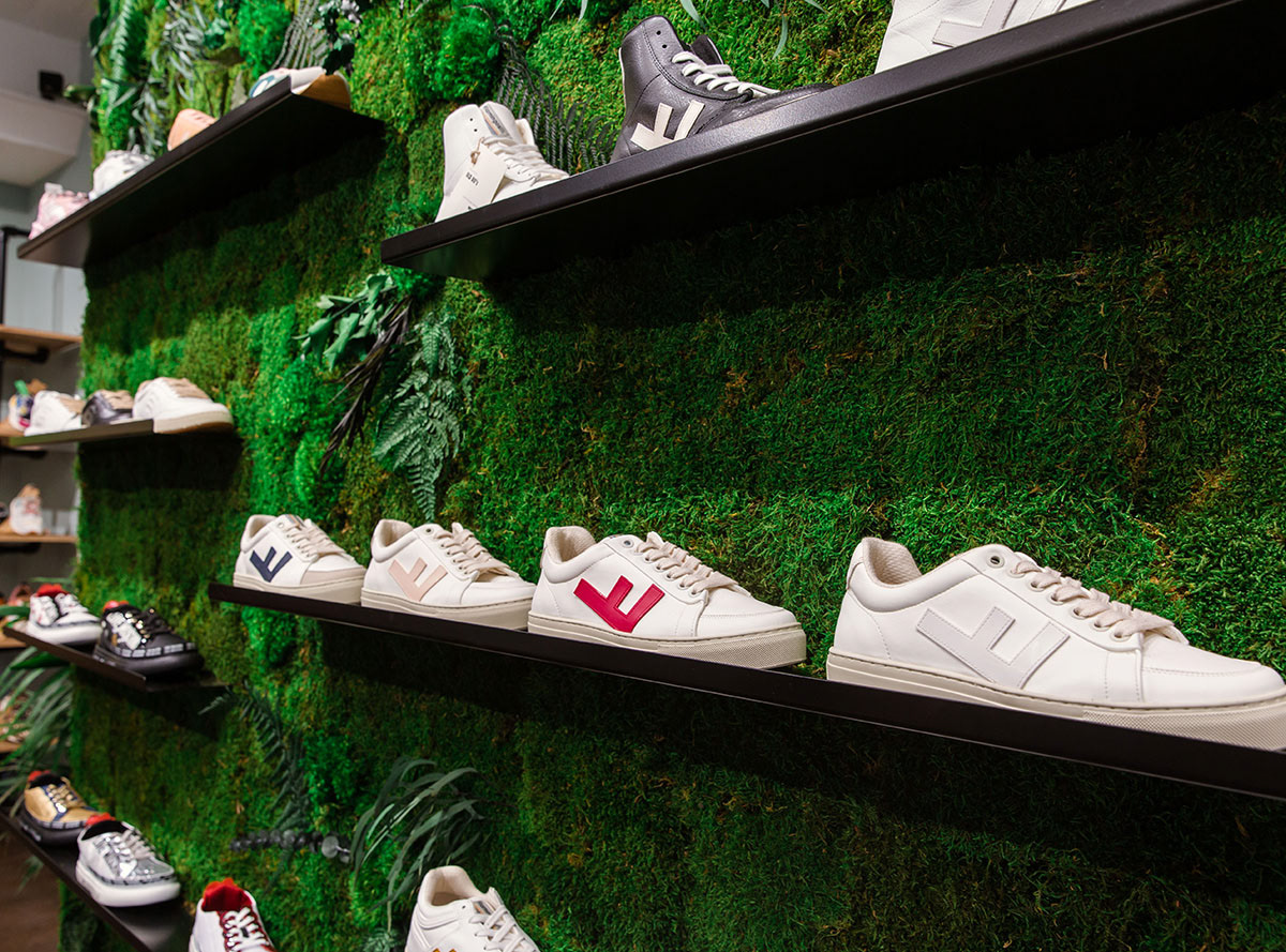 Living Wall Design for Movrs