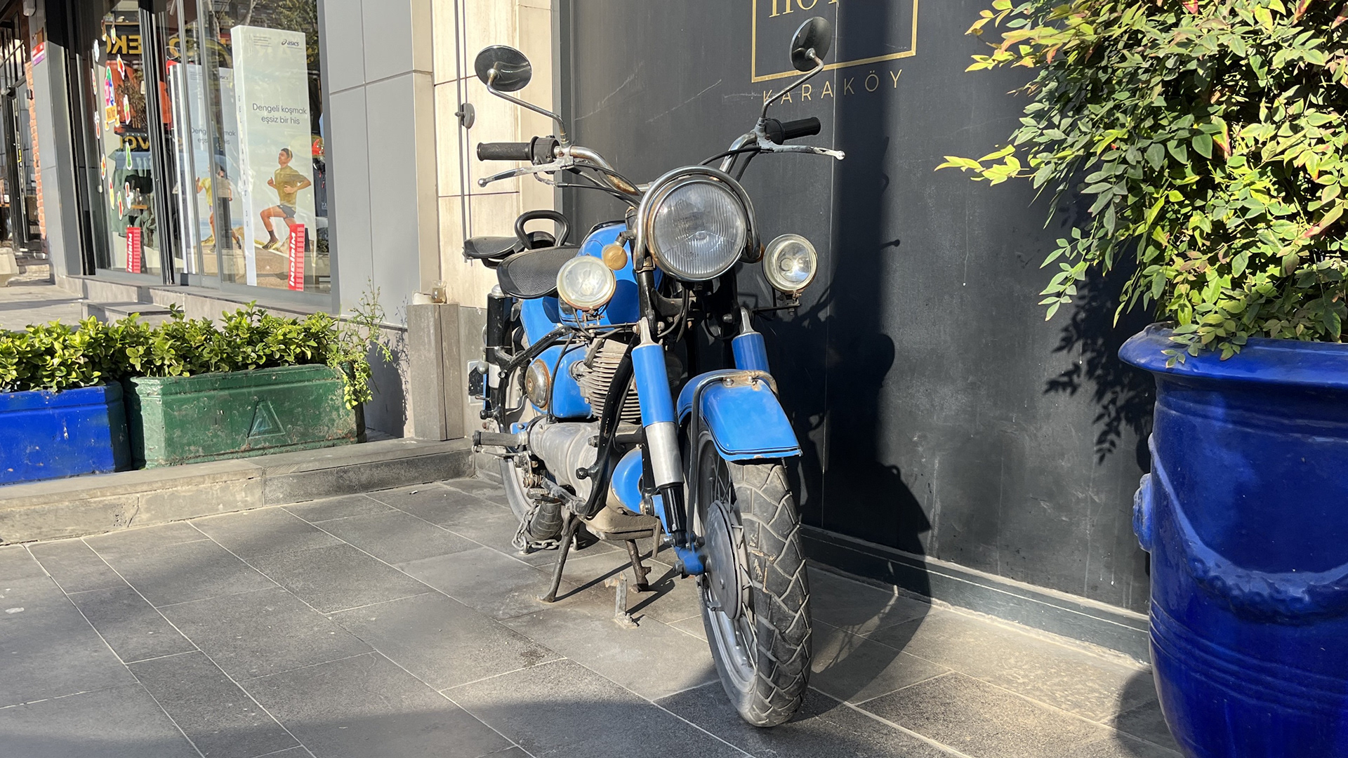 Real life reference of the motorcycle