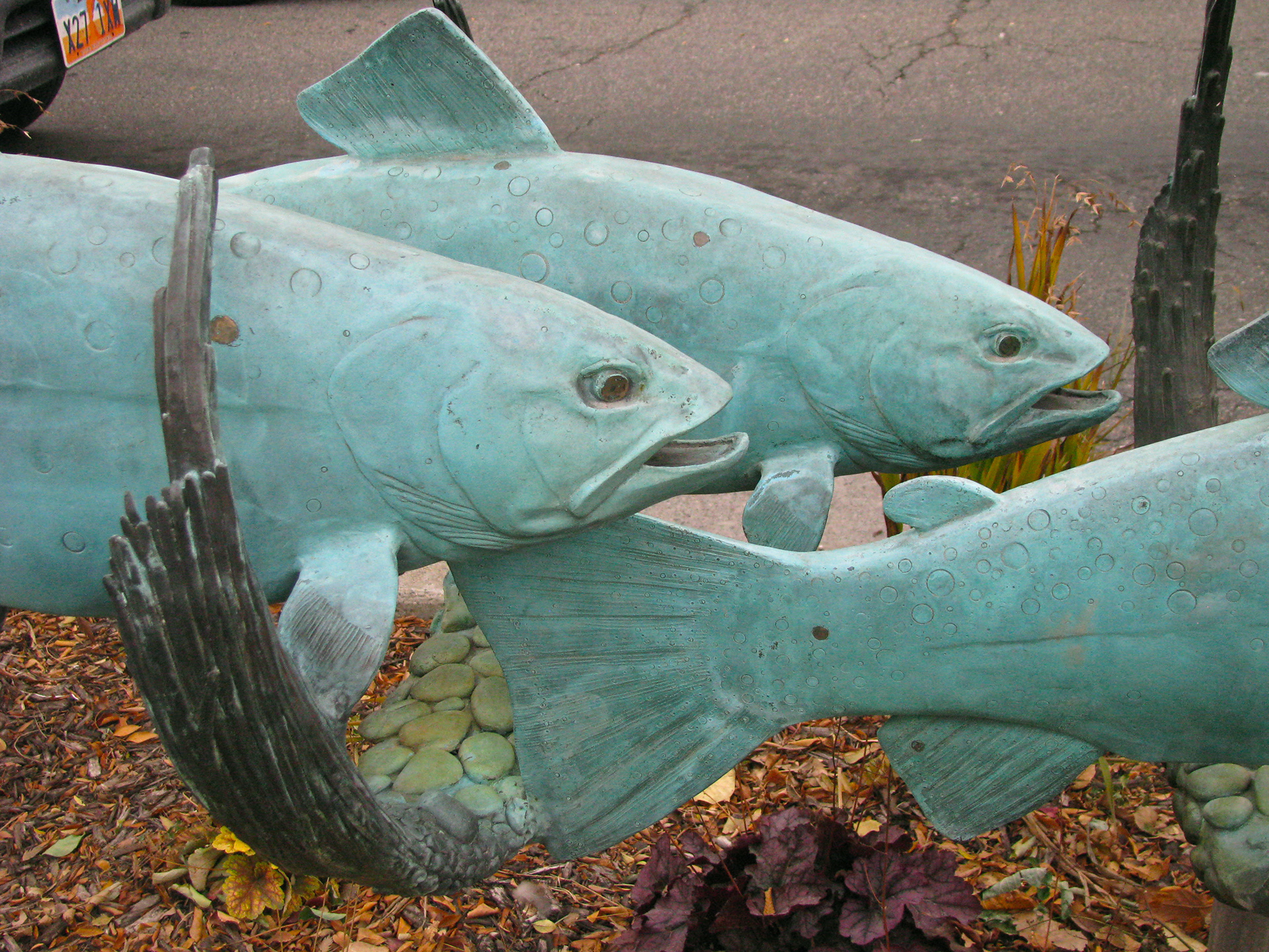Braedin Trout with Fishing Rod Wall Décor Rosecliff Heights
