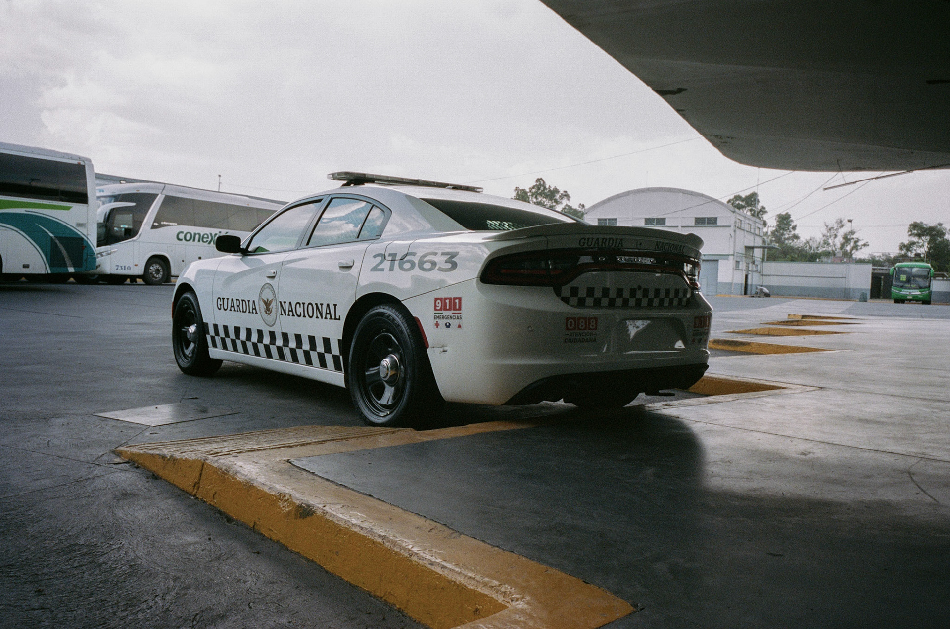 Sur le parking